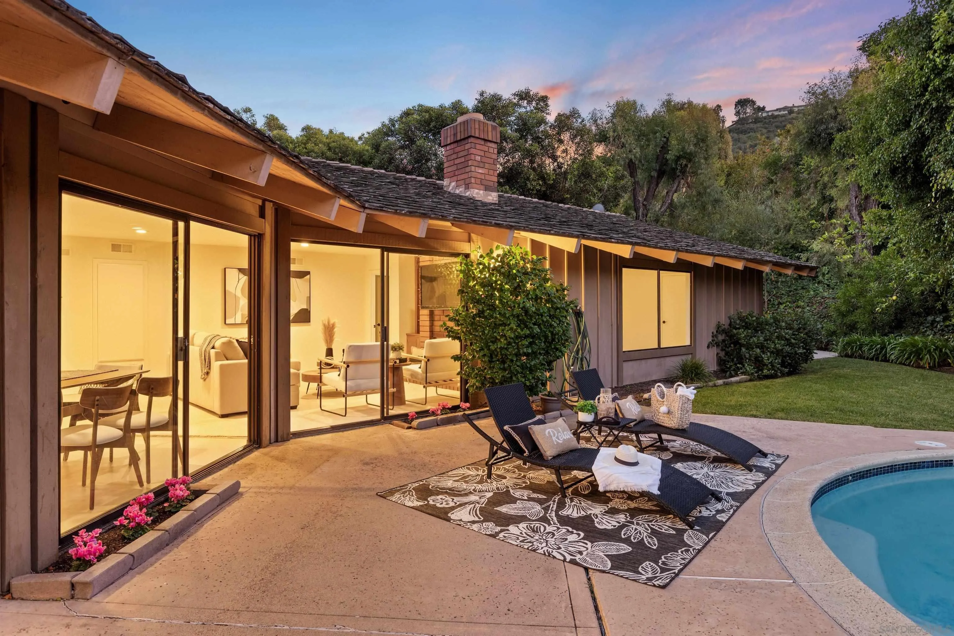 7716 Hidden Valley Ct, La Jolla