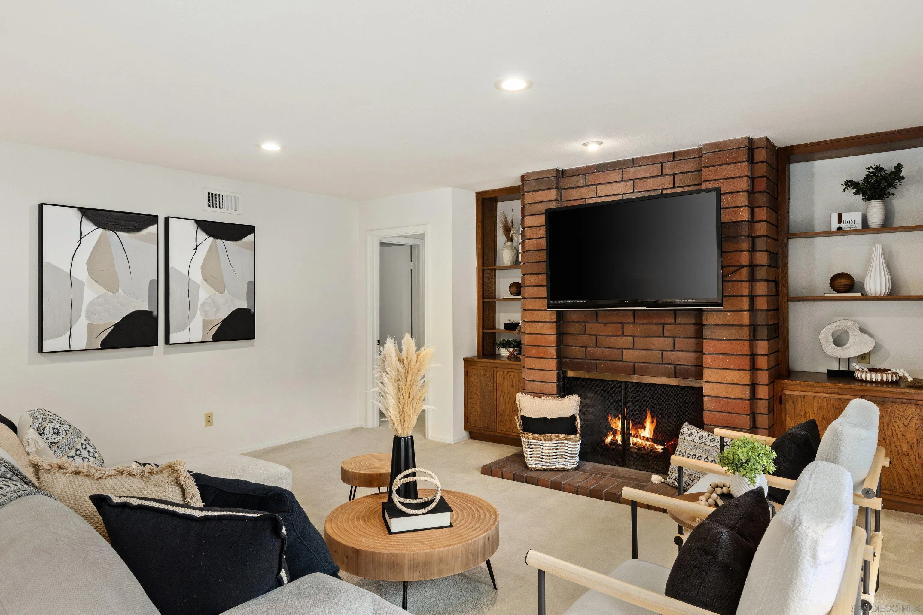 7716 Hidden Valley Ct, La Jolla