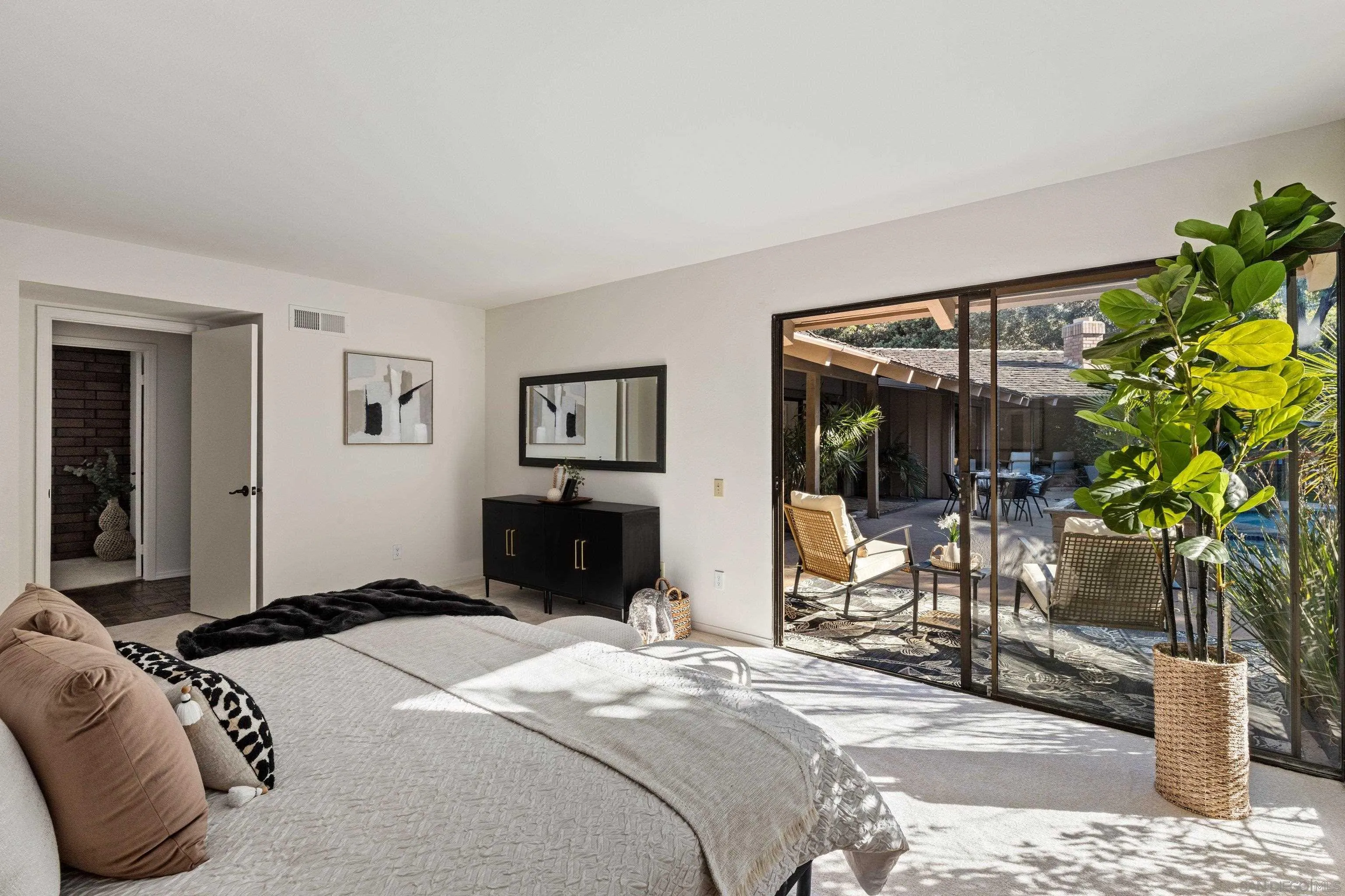 7716 Hidden Valley Ct, La Jolla