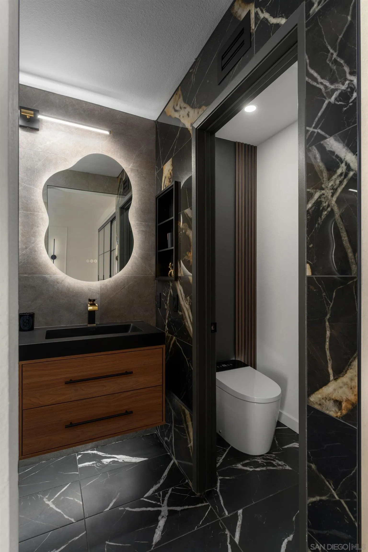 3510 Voyager Cir, San Diego