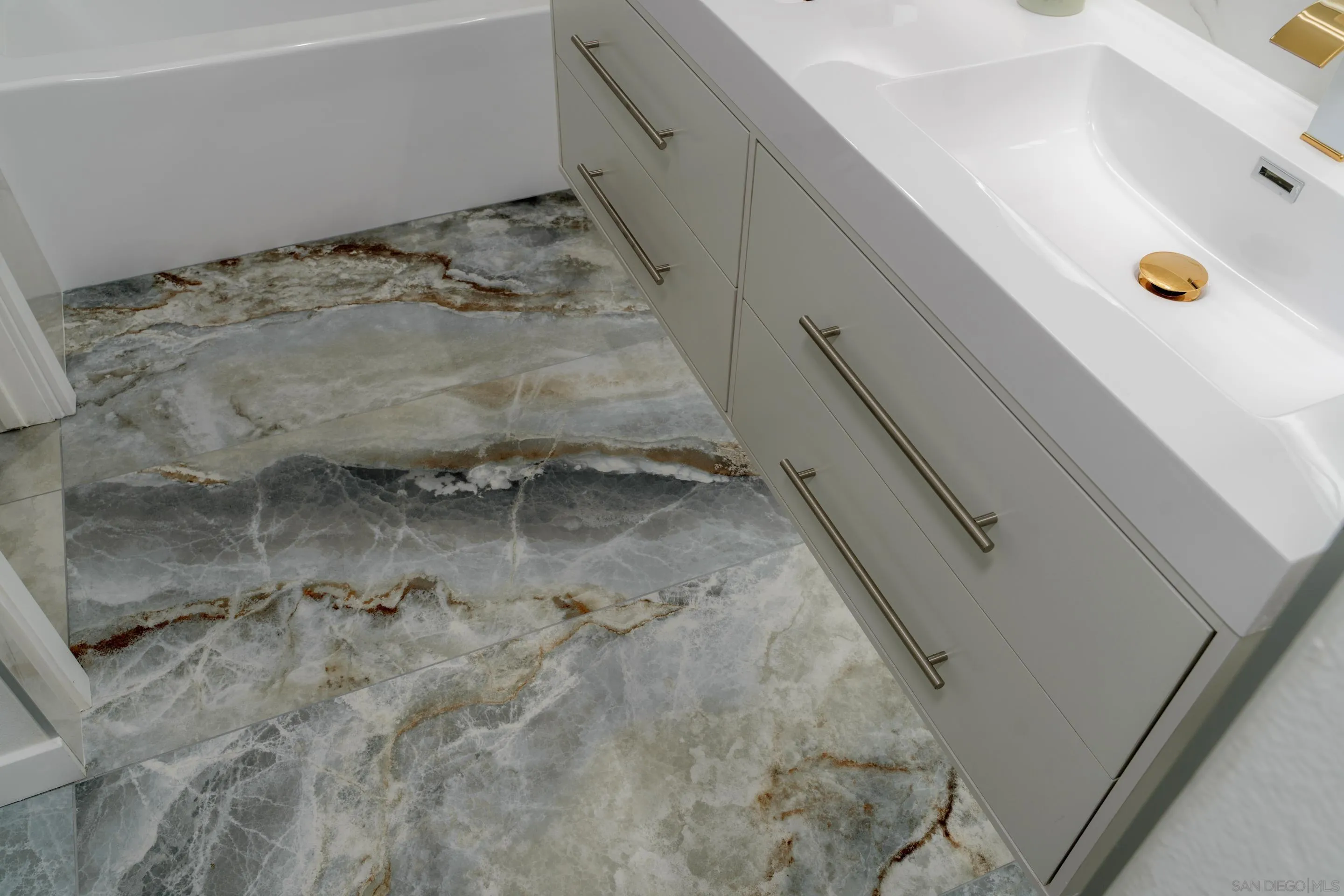 3510 Voyager Cir, San Diego