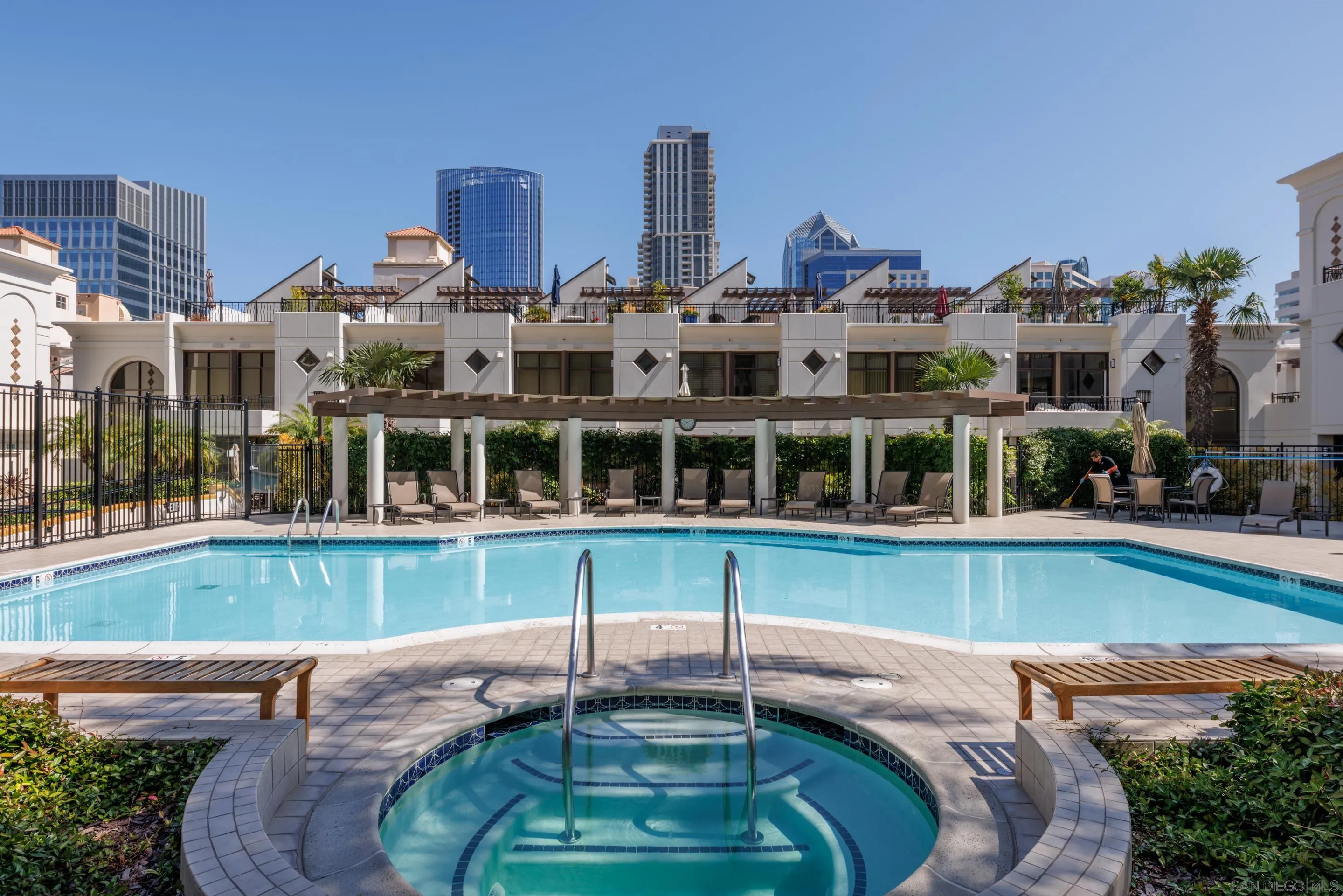 700 W W Harbor Dr Unit 202, San Diego Unit: 202