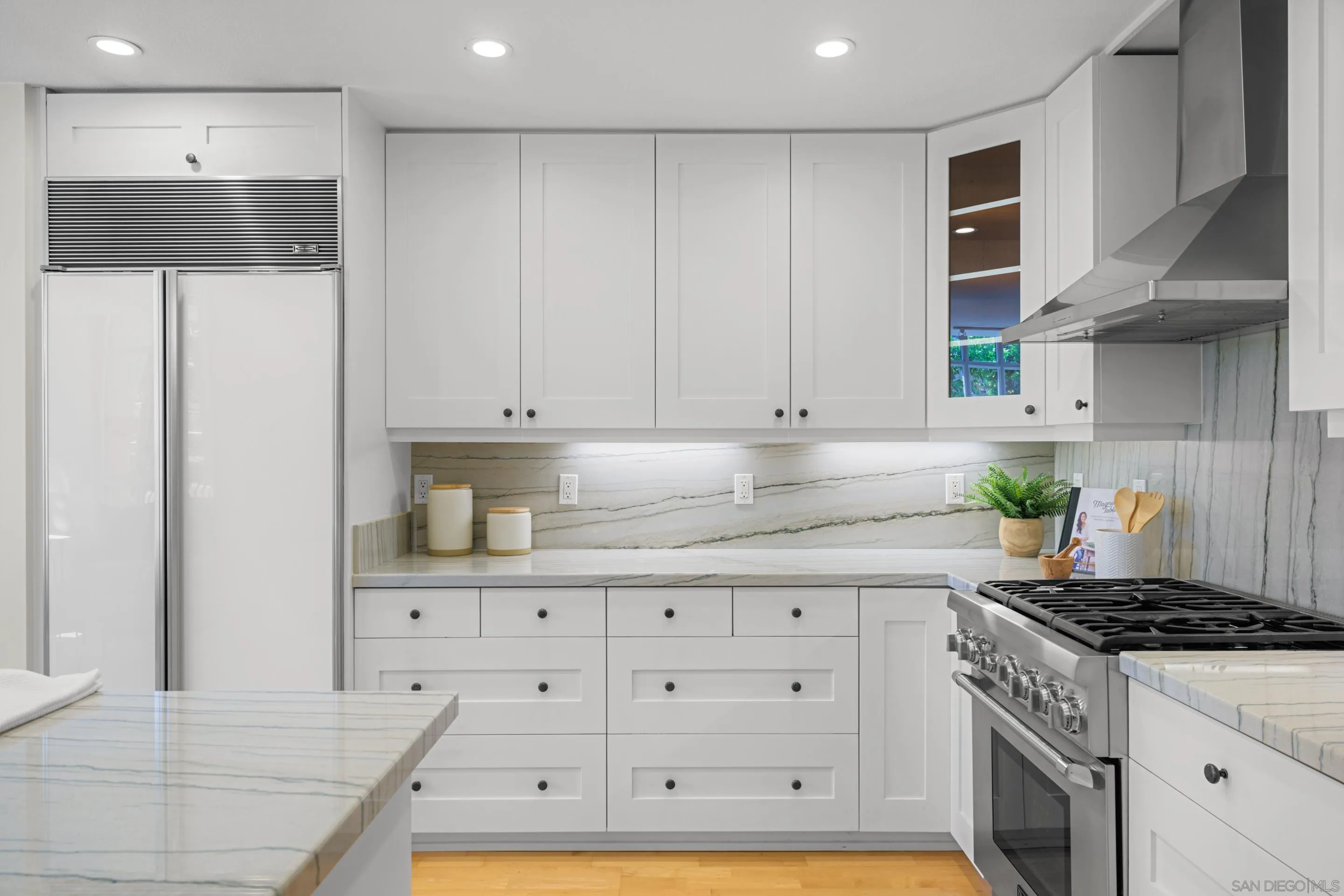 700 W W Harbor Dr Unit 202, San Diego Unit: 202