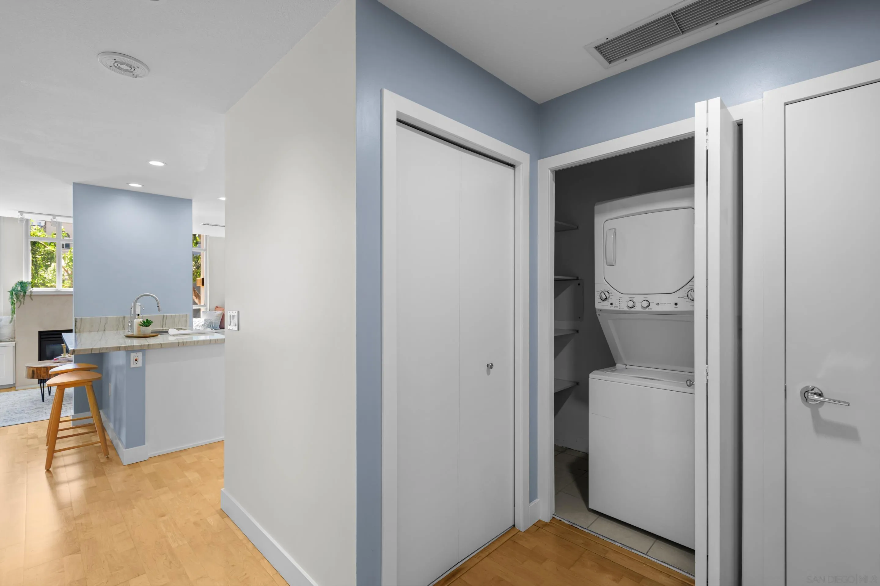 700 W W Harbor Dr Unit 202, San Diego Unit: 202