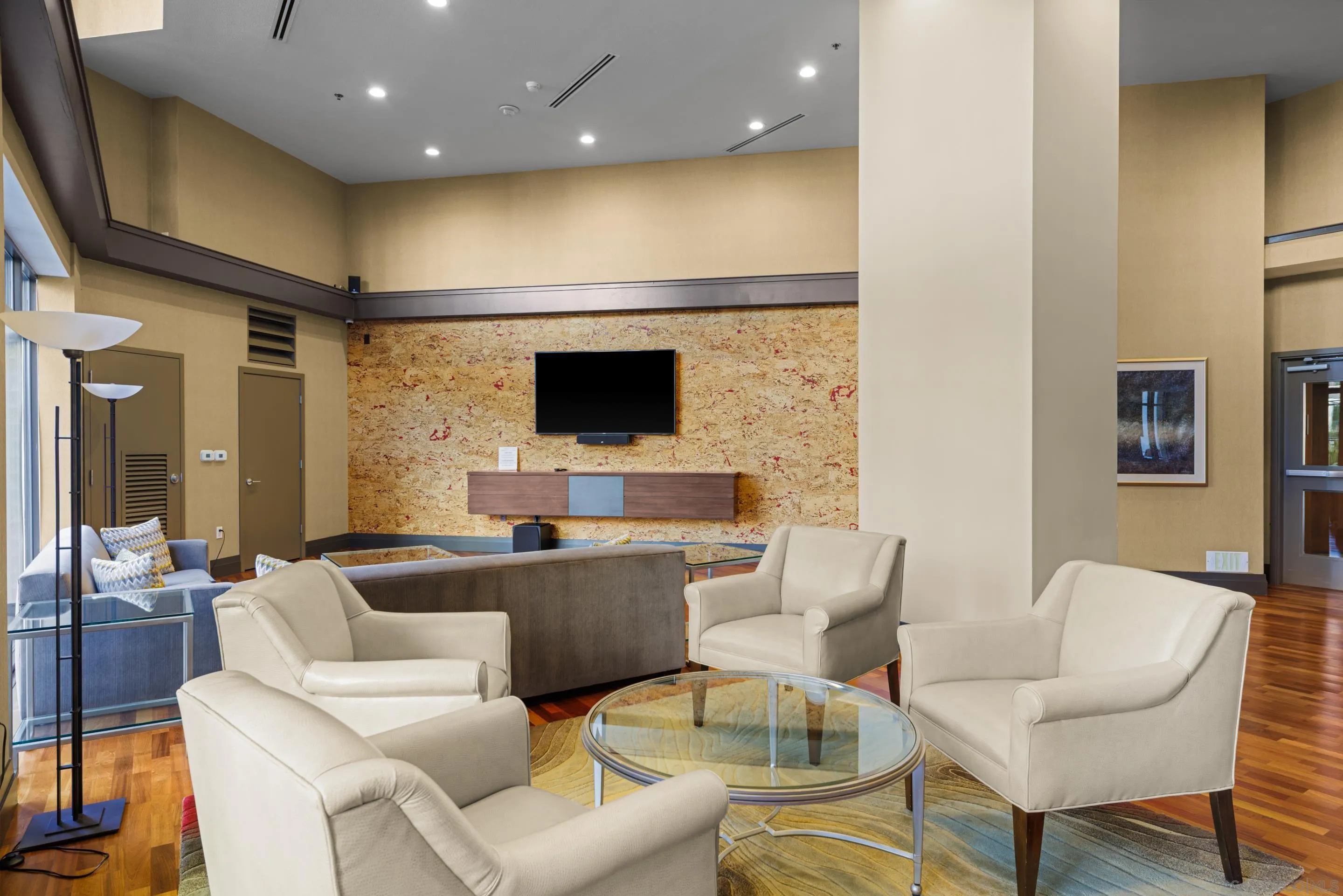 700 W W Harbor Dr Unit 202, San Diego Unit: 202