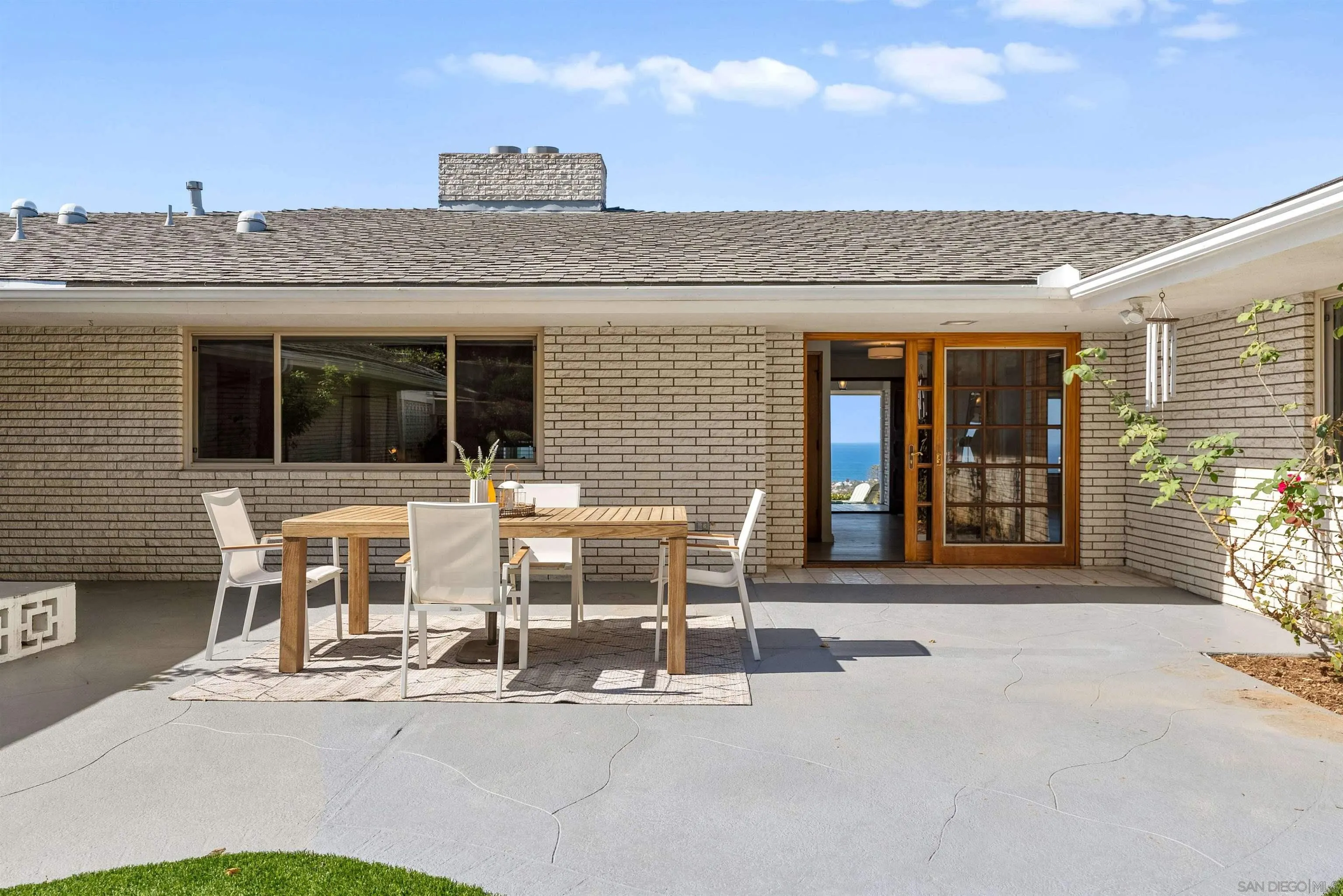 1177 Muirlands Vista Way