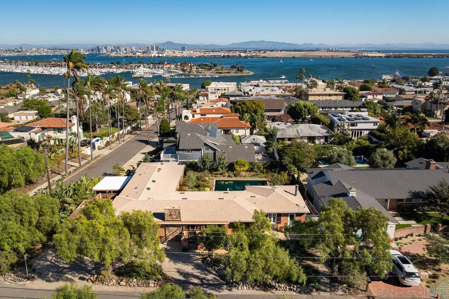 387 San Fernando