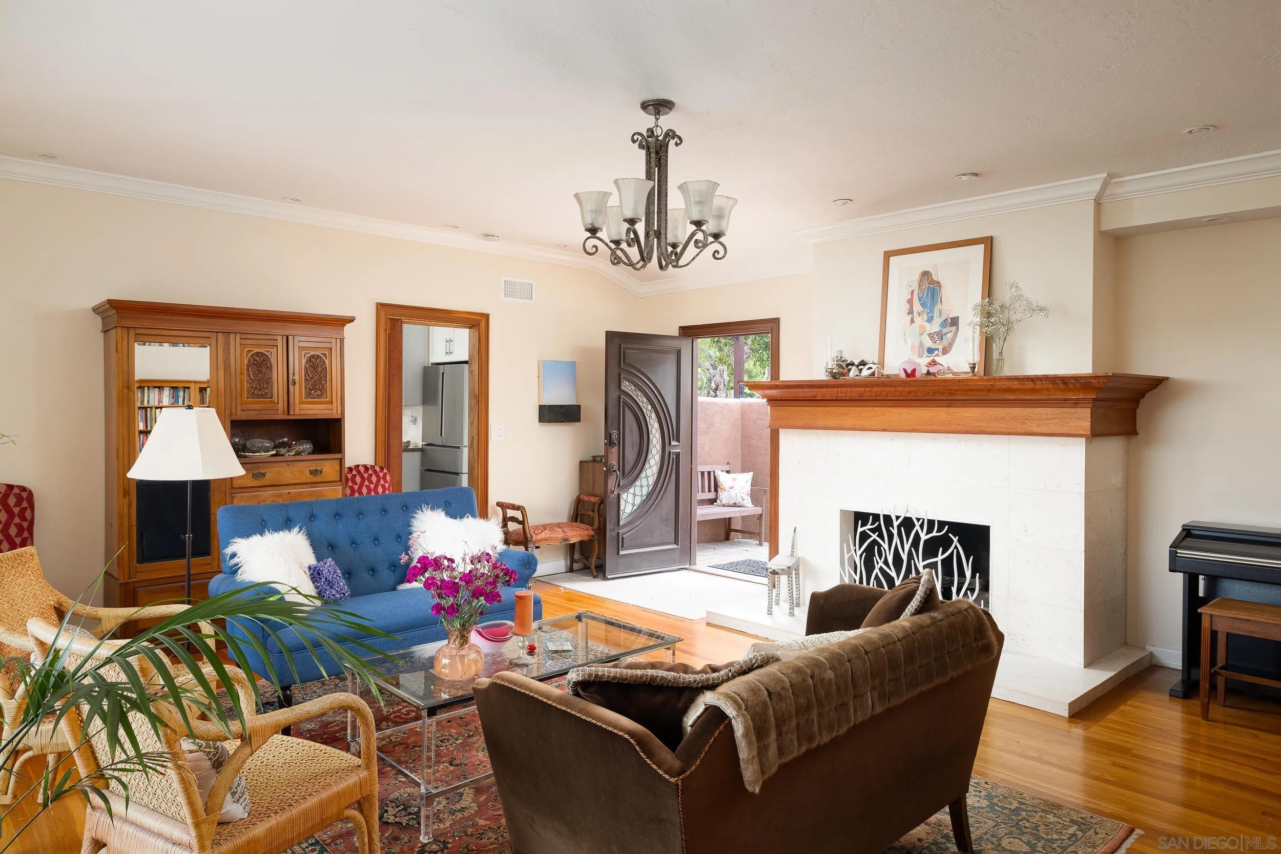 387 San Fernando