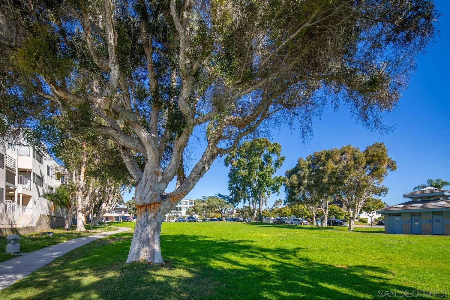 1221 Parker Pl Unit 15