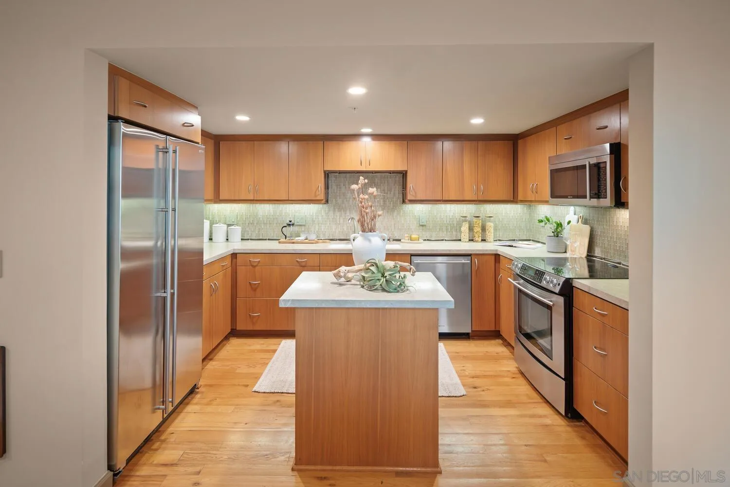 1221 Parker Pl Unit 15