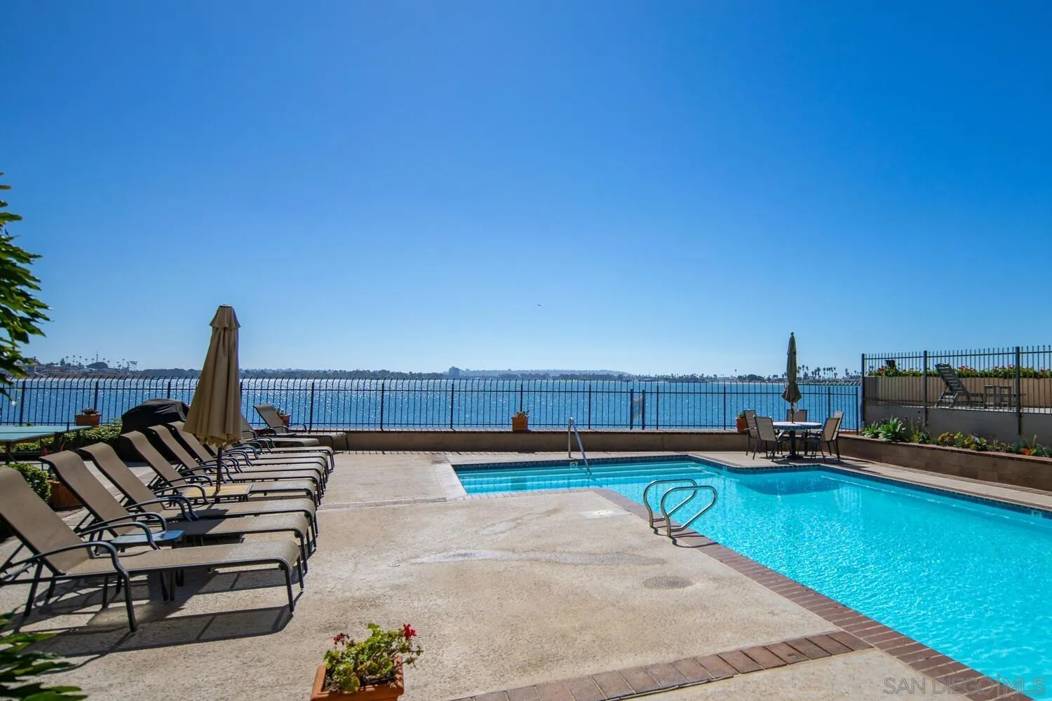 1221 Parker Pl Unit 15