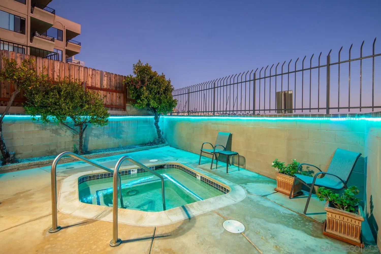 1221 Parker Pl Unit 15