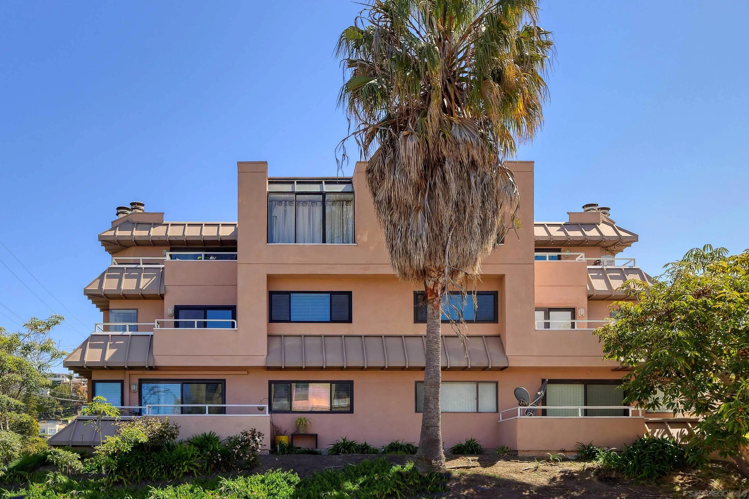1115 Pearl St Unit 1
