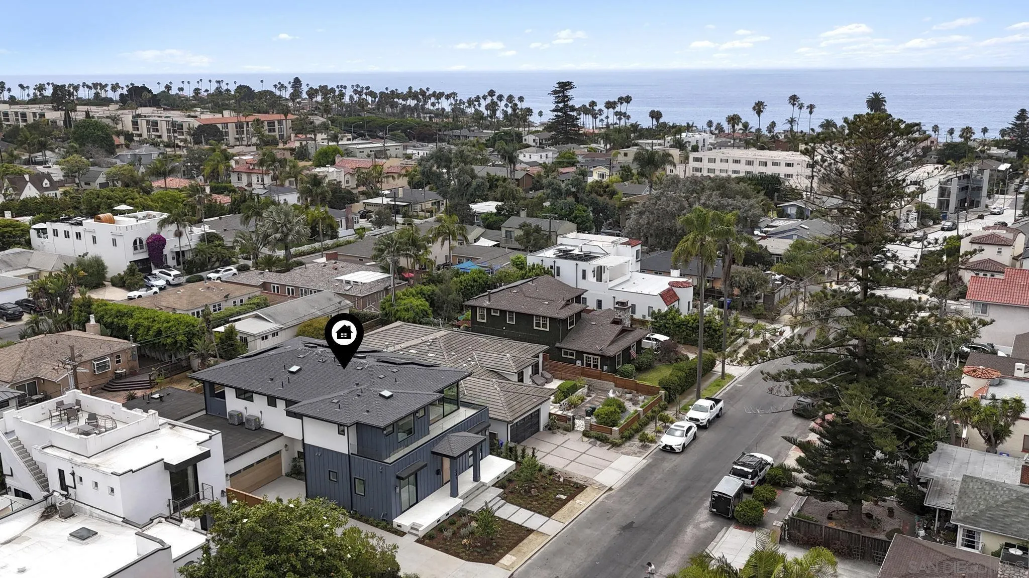 541 Gravilla St