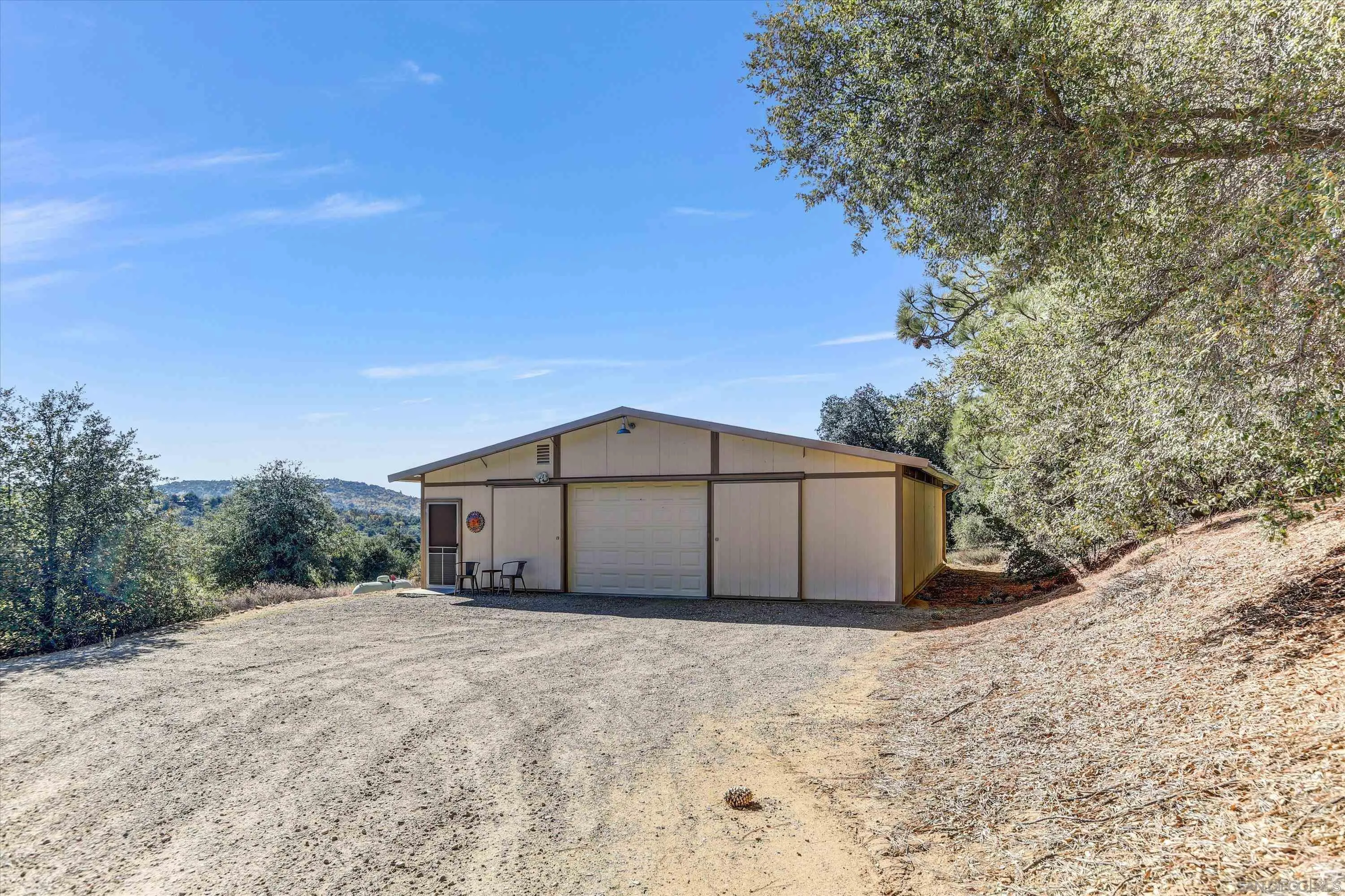 3258 Pine Hills