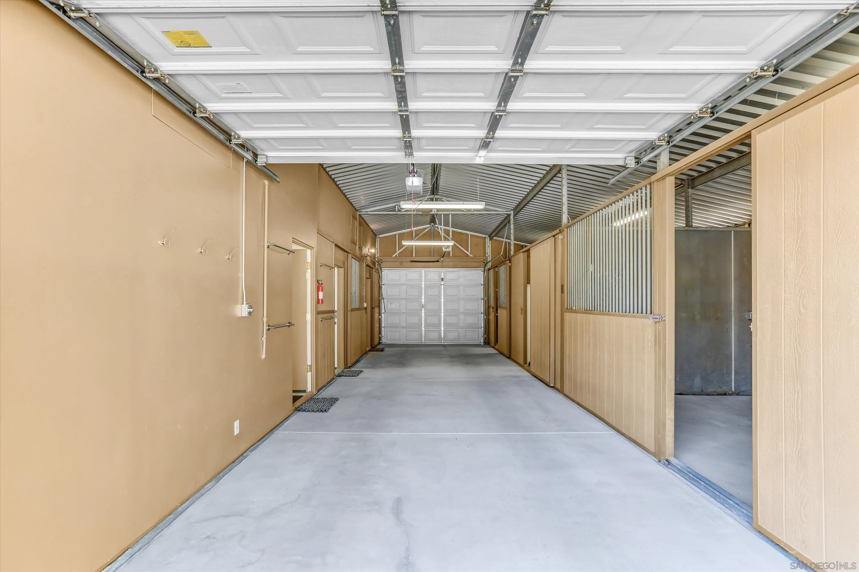 3258 Pine Hills