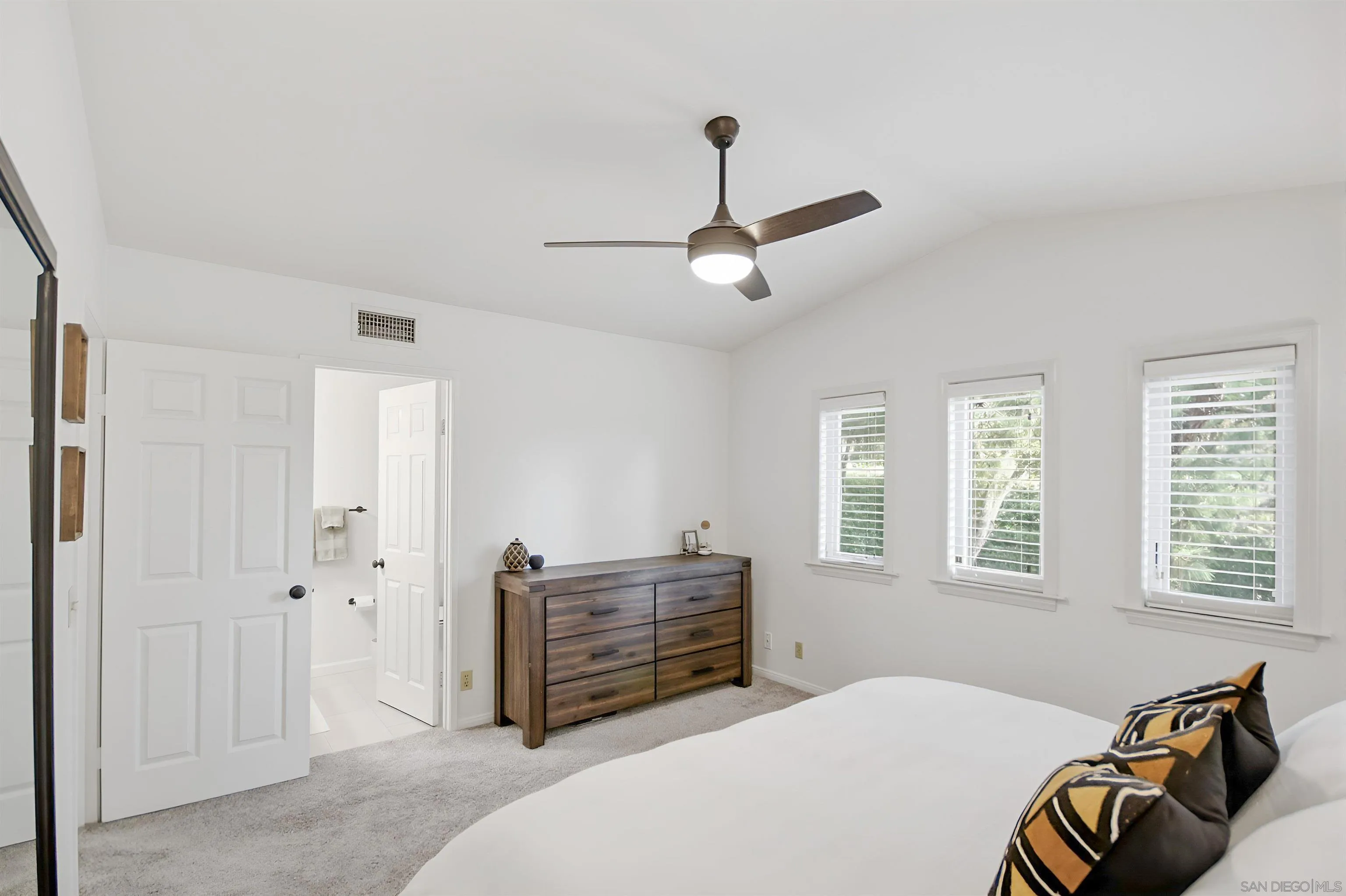 5822 Mission Center Rd Unit A