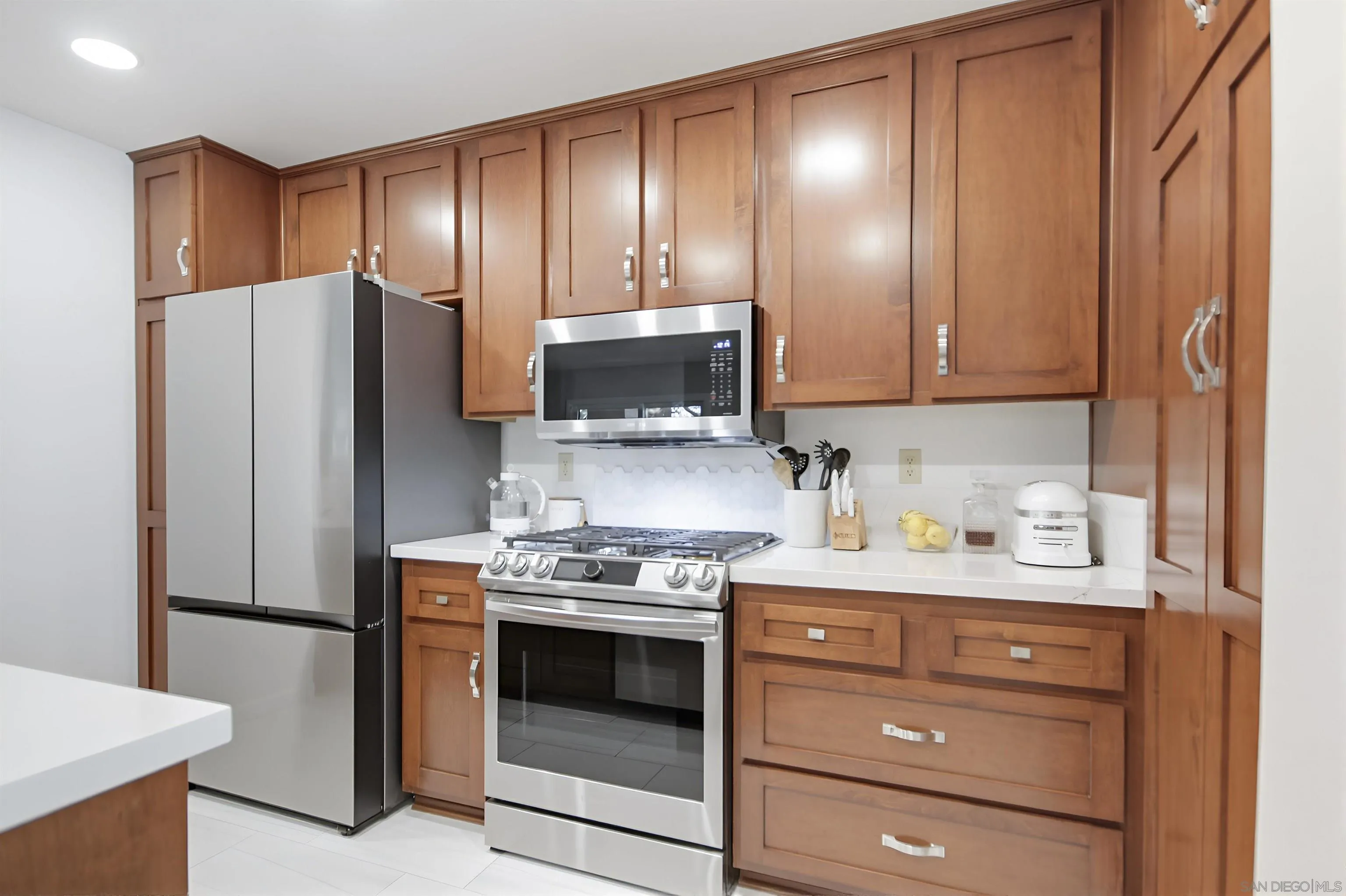 5822 Mission Center Rd Unit A