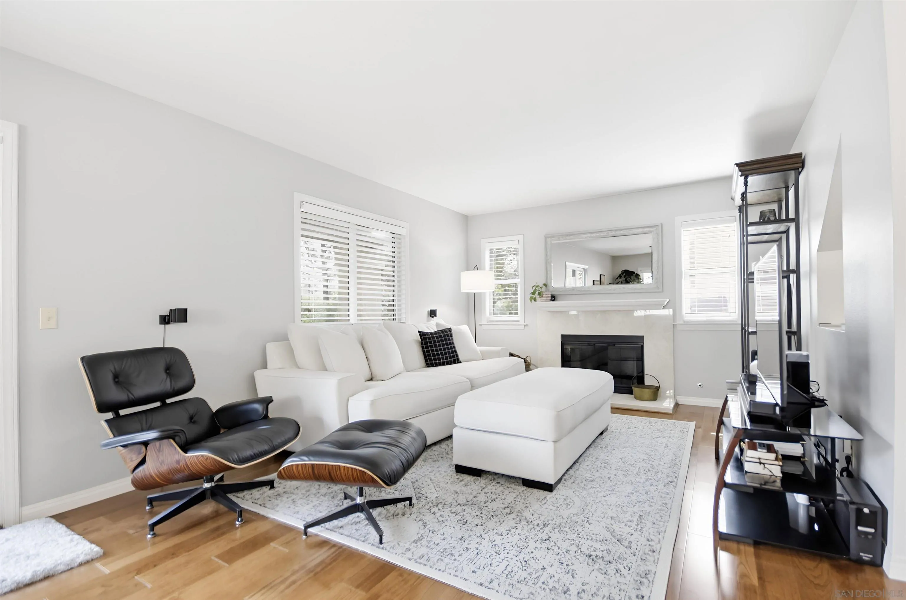 5822 Mission Center Rd Unit A