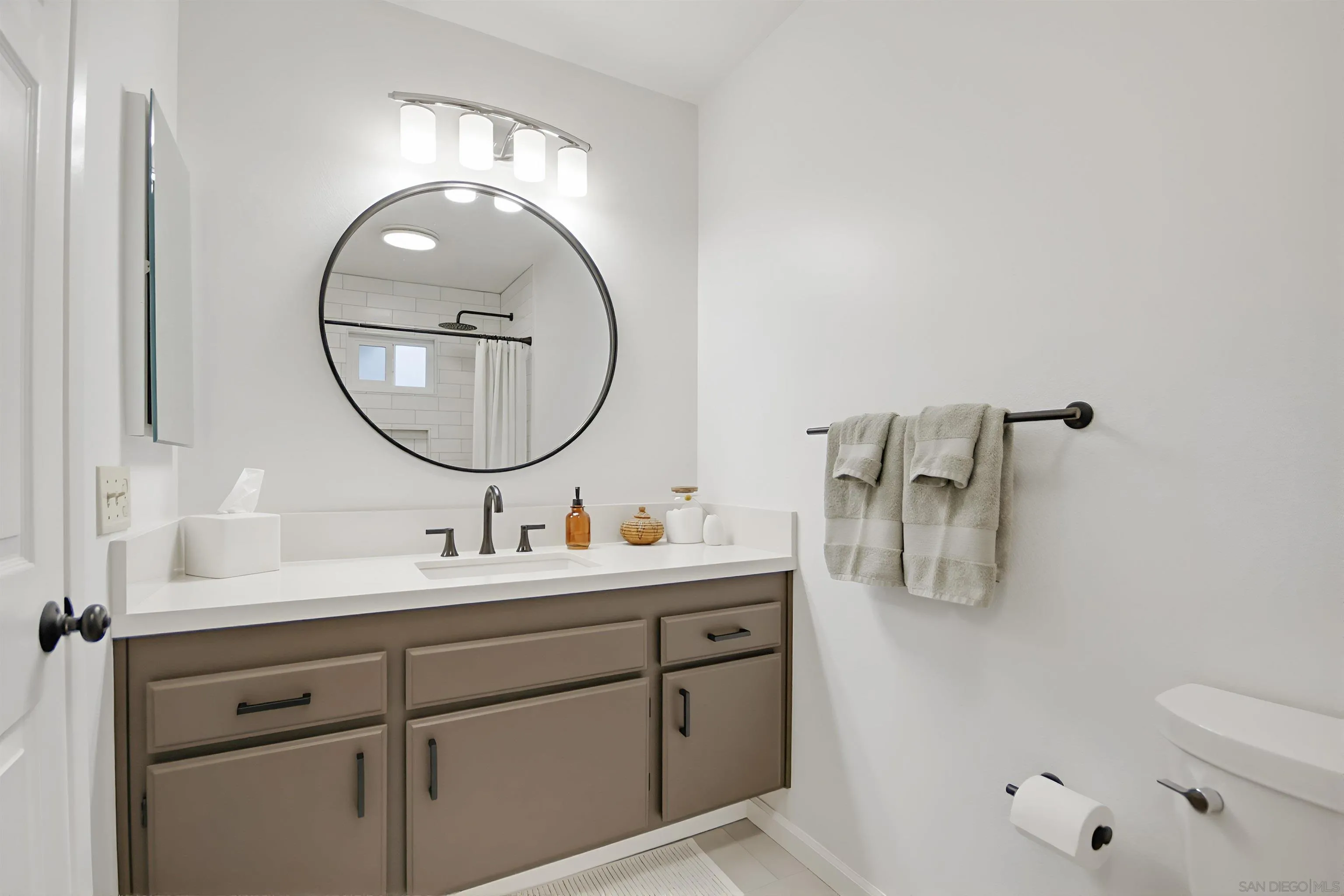 5822 Mission Center Rd Unit A