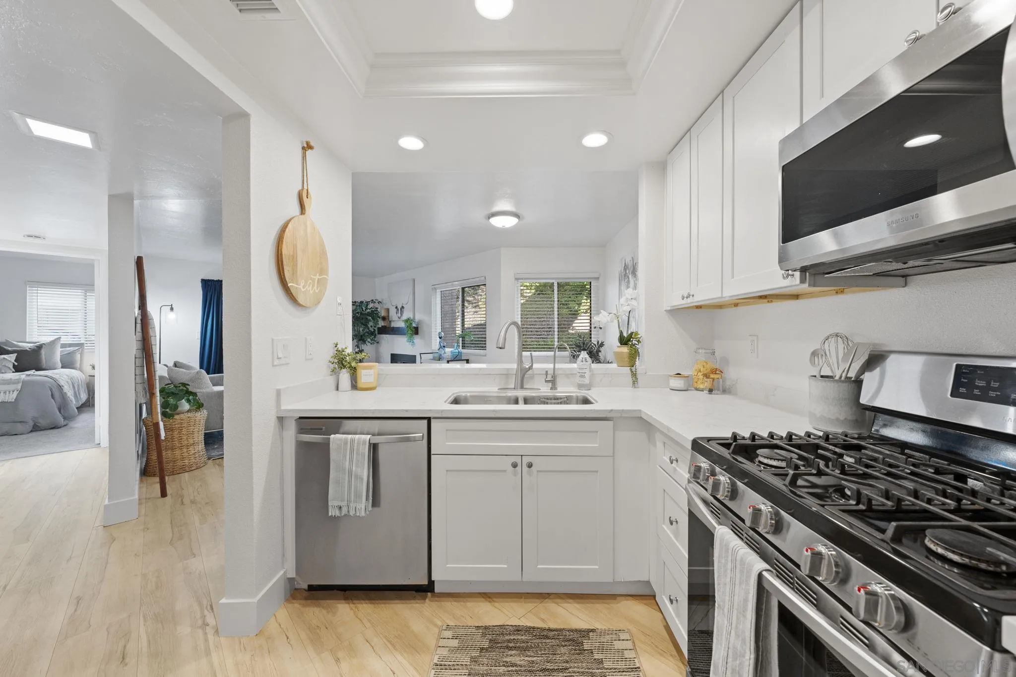 3002 Blue Oak Ct