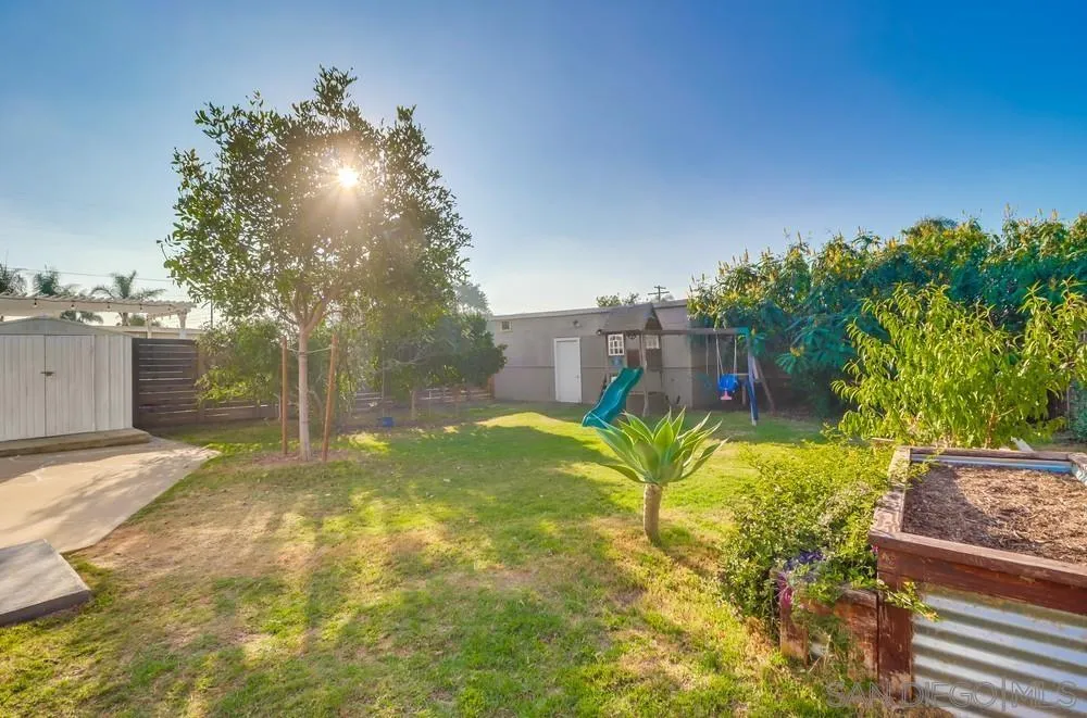 712 Lemon Avenue