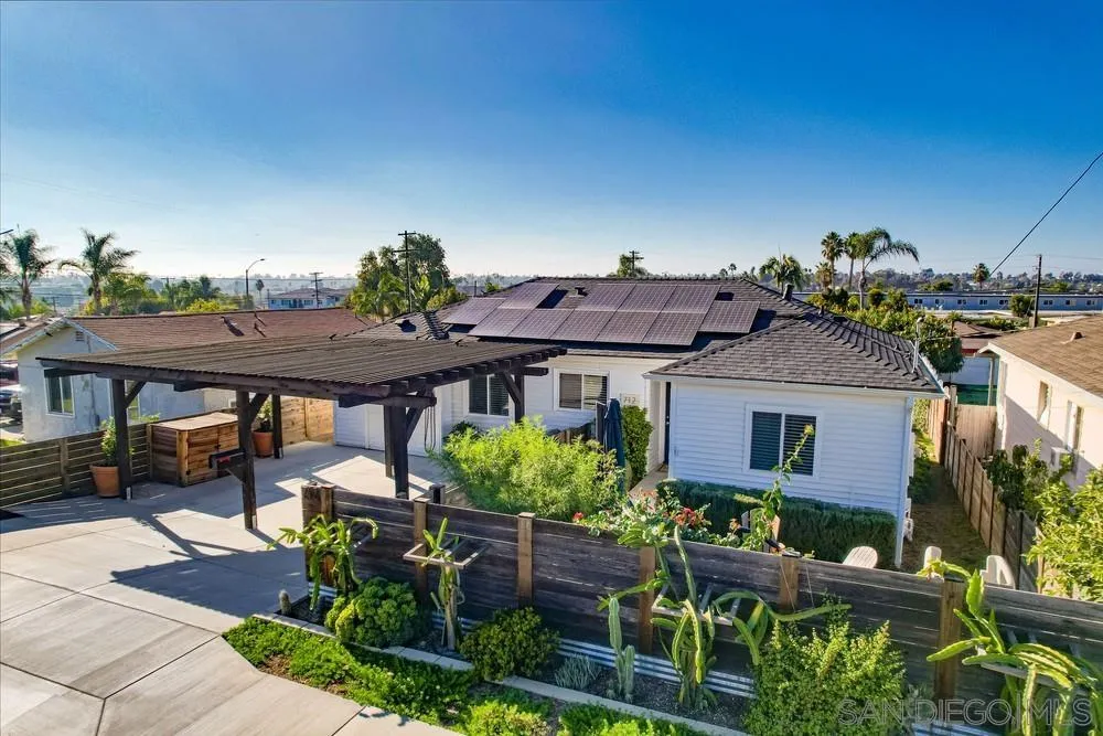 712 Lemon Avenue