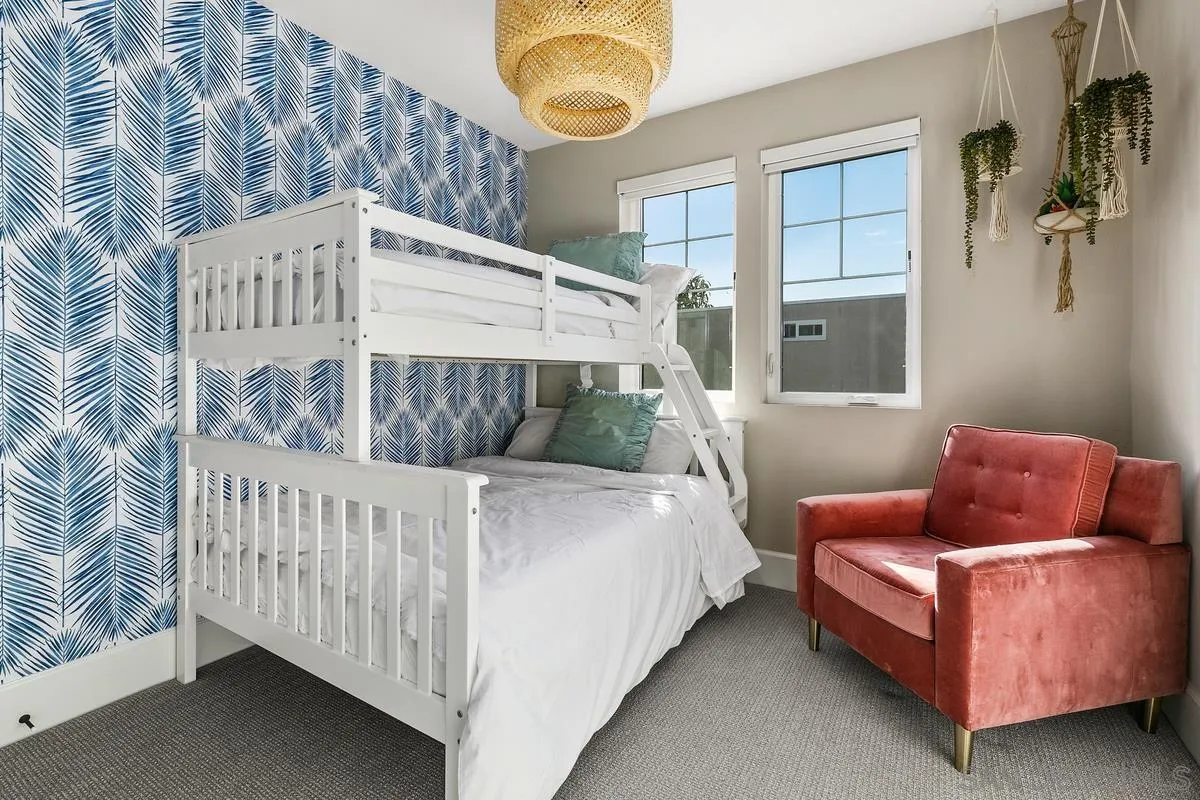 807 Santa Barbara Pl
