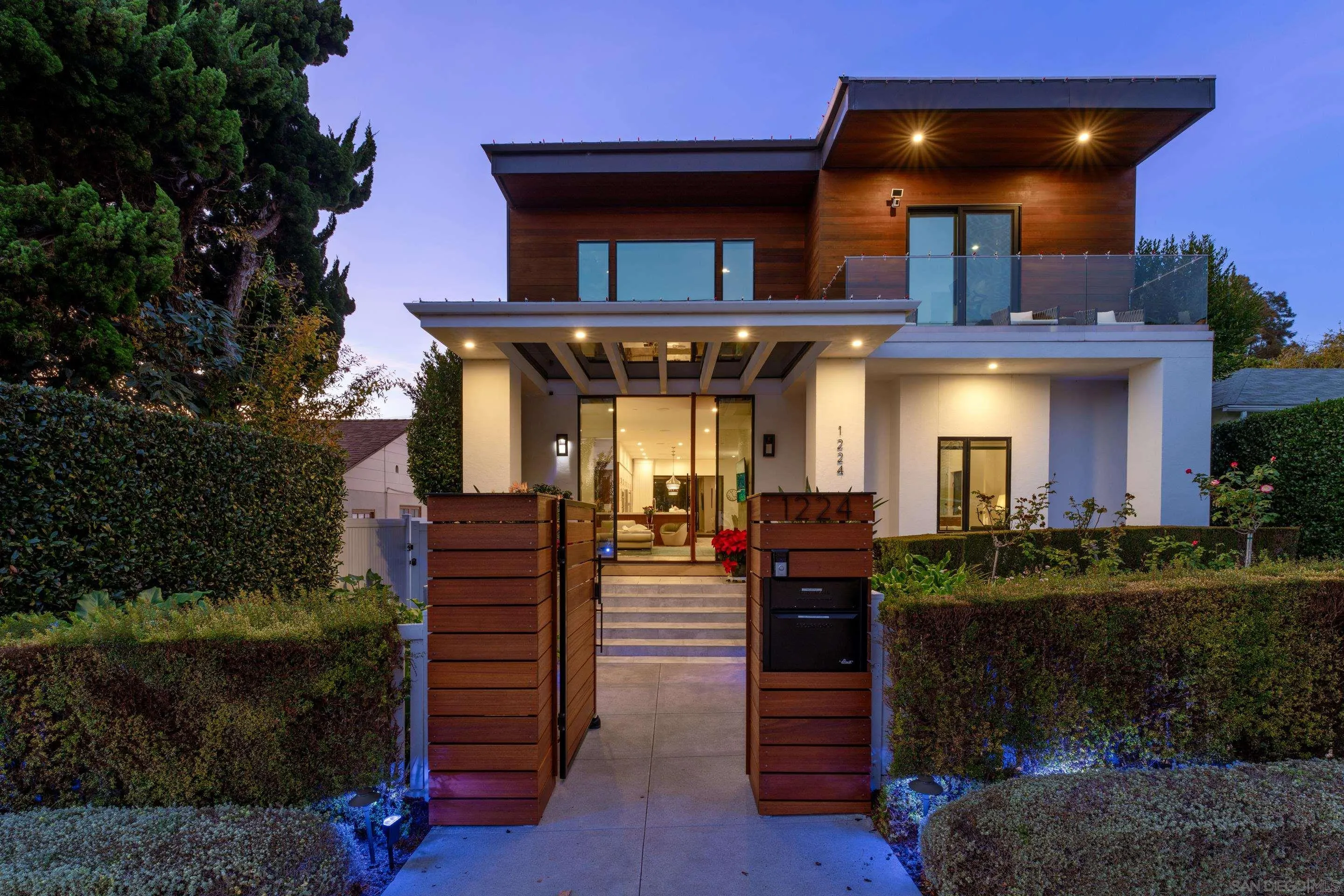 1224 Virginia Way