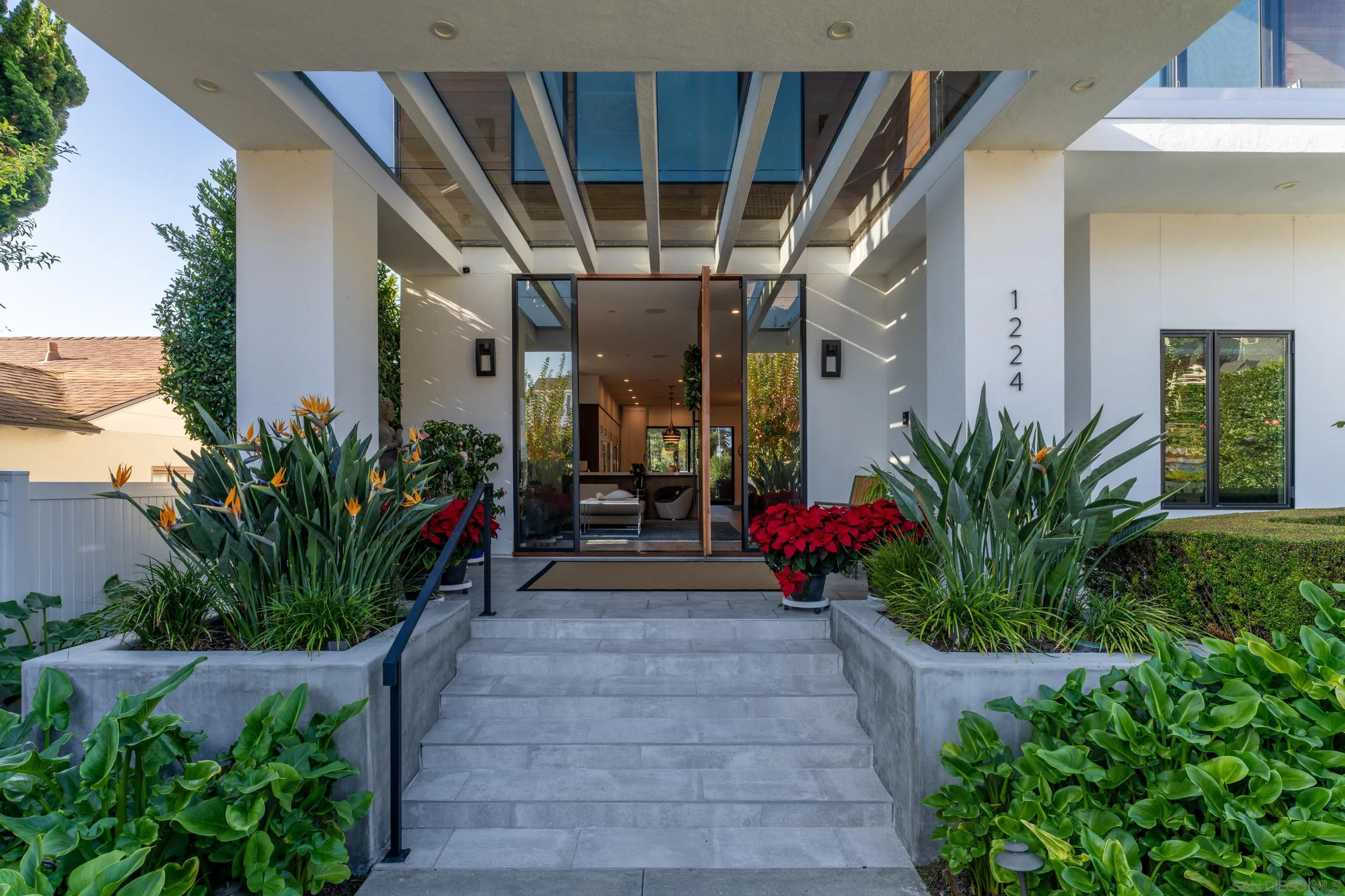 1224 Virginia Way