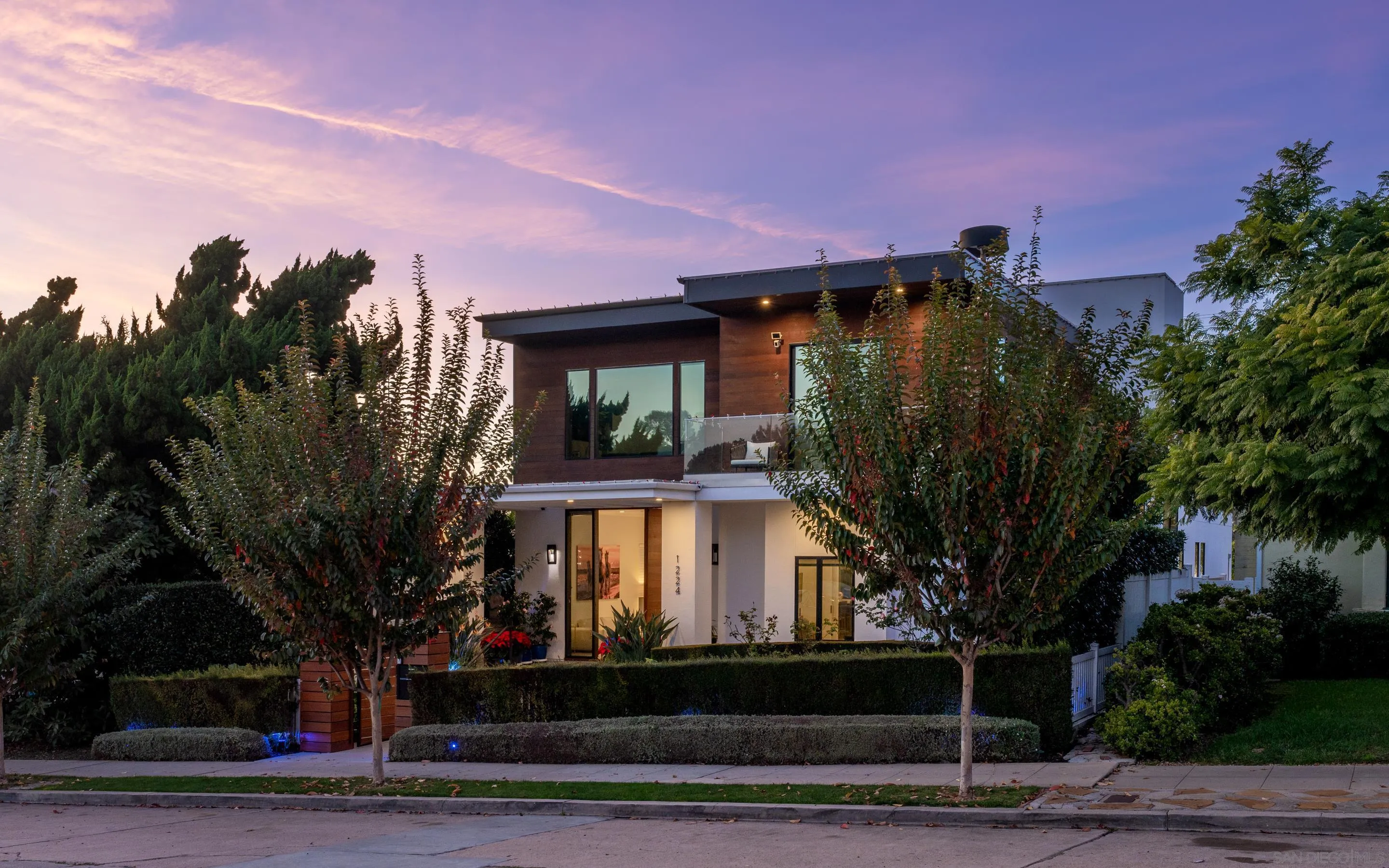 1224 Virginia Way