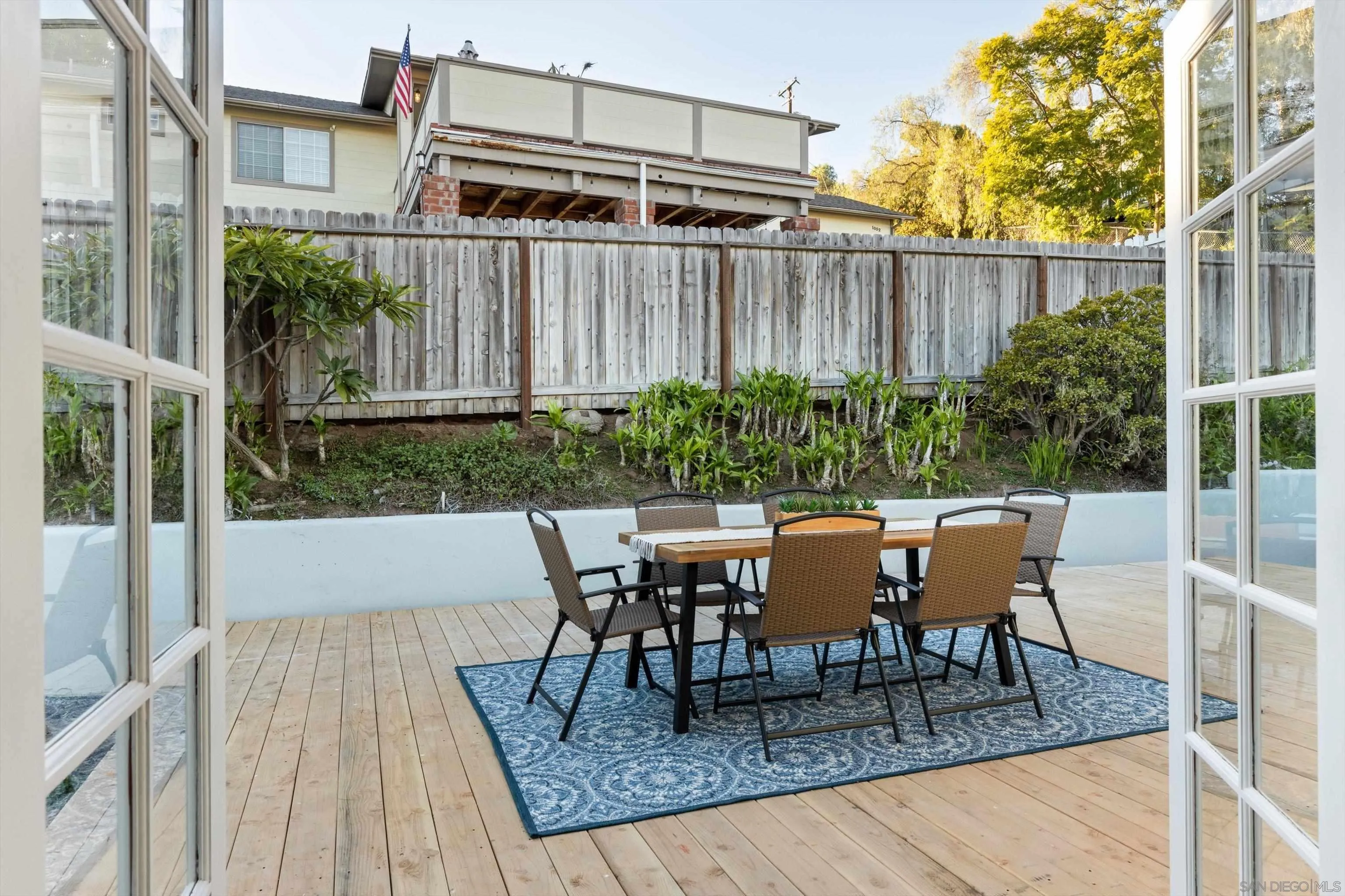 1048 Anza Ave.