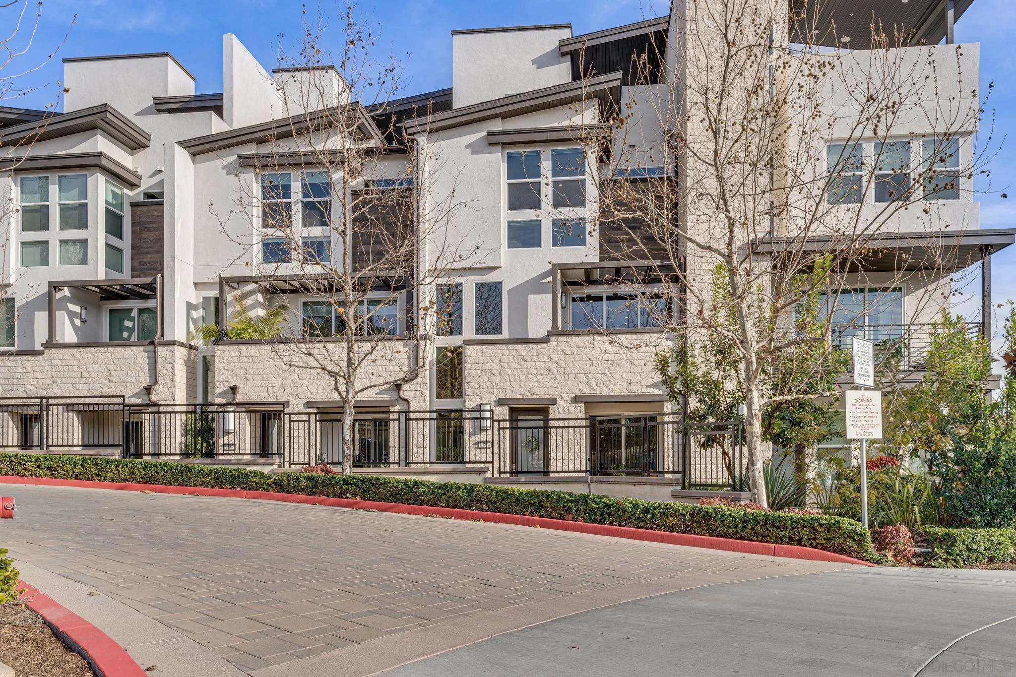 2804 Avella Circle