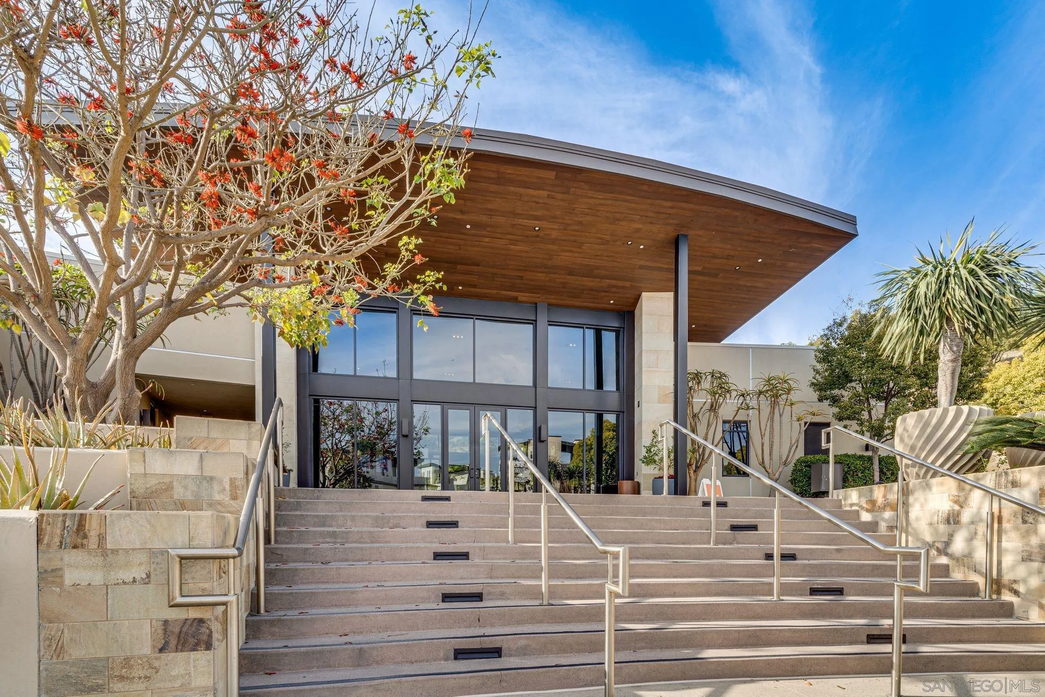2804 Avella Circle