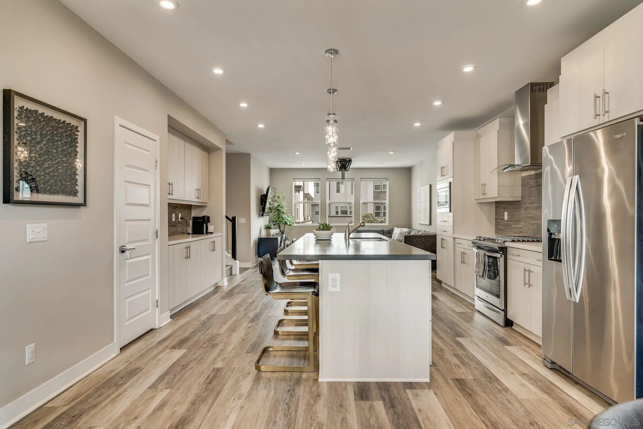 2804 Avella Circle