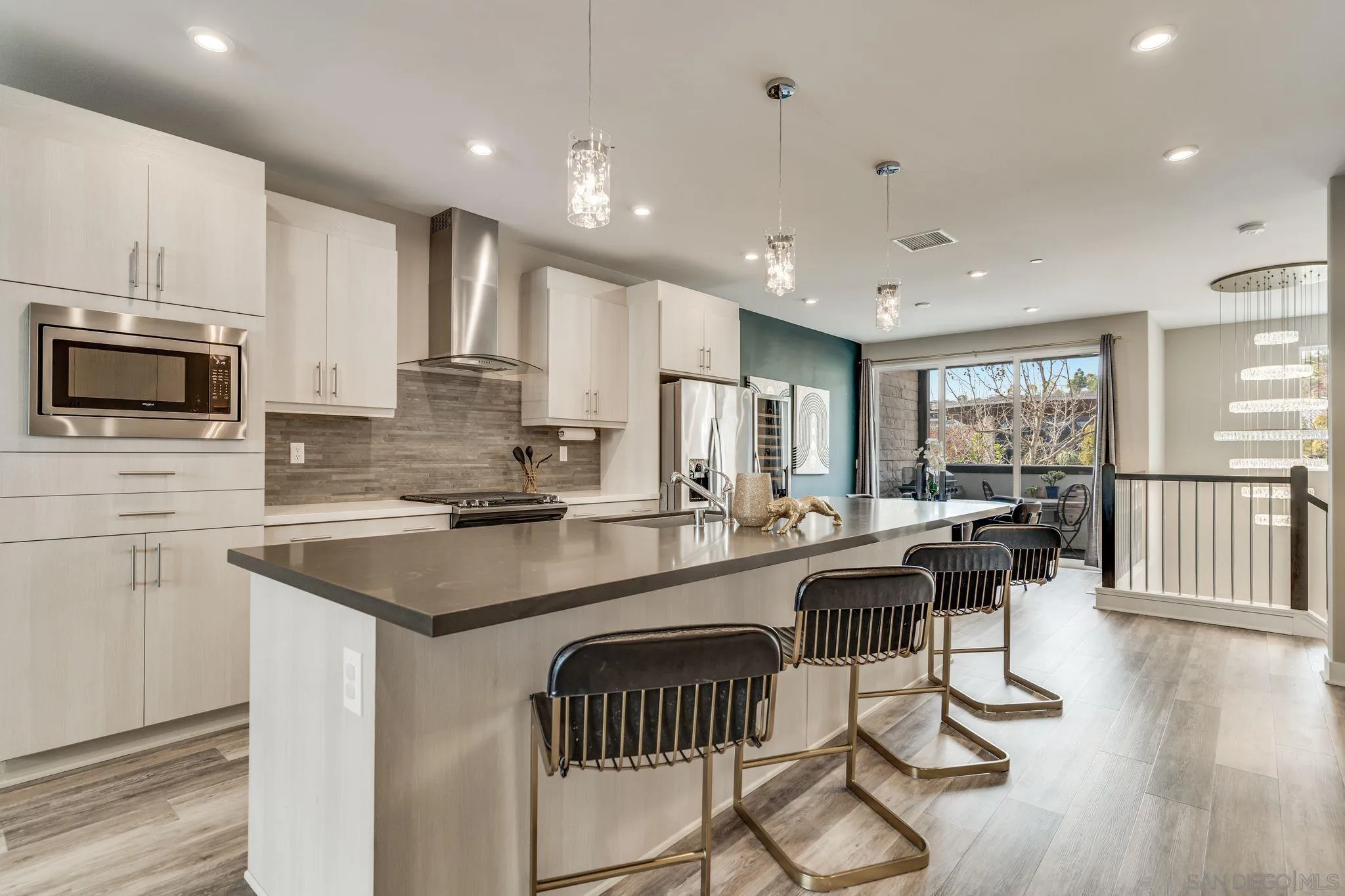 2804 Avella Circle