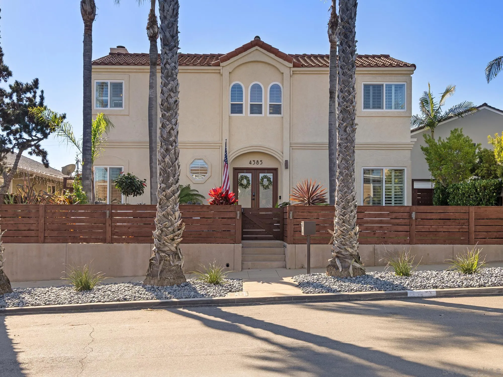 4385 Orchard Ave