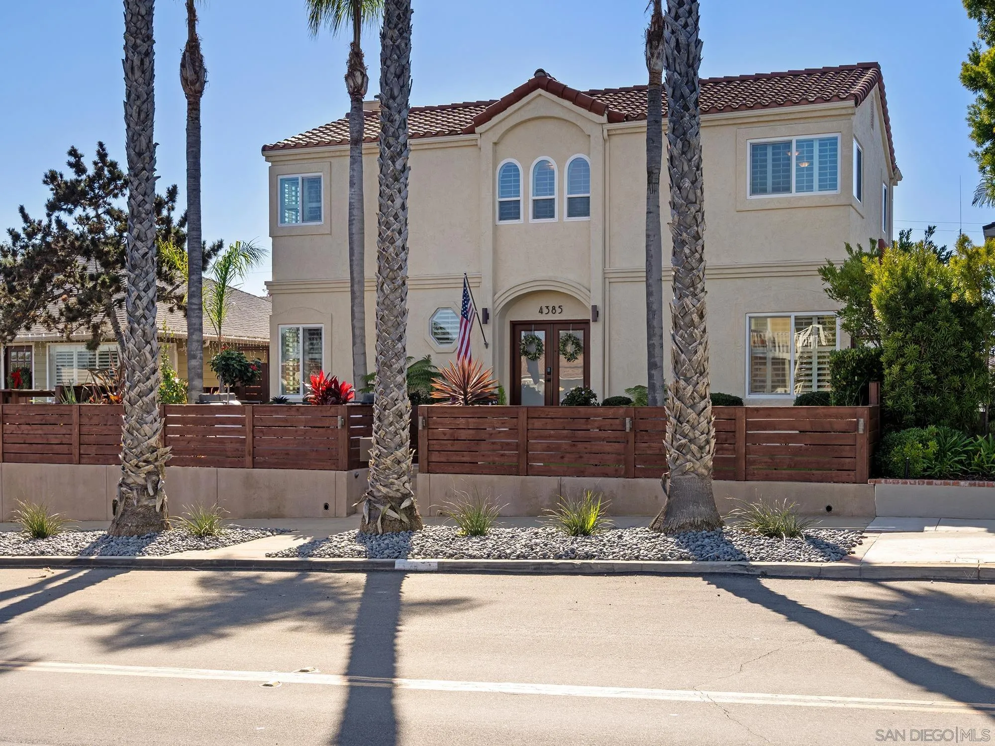 4385 Orchard Ave