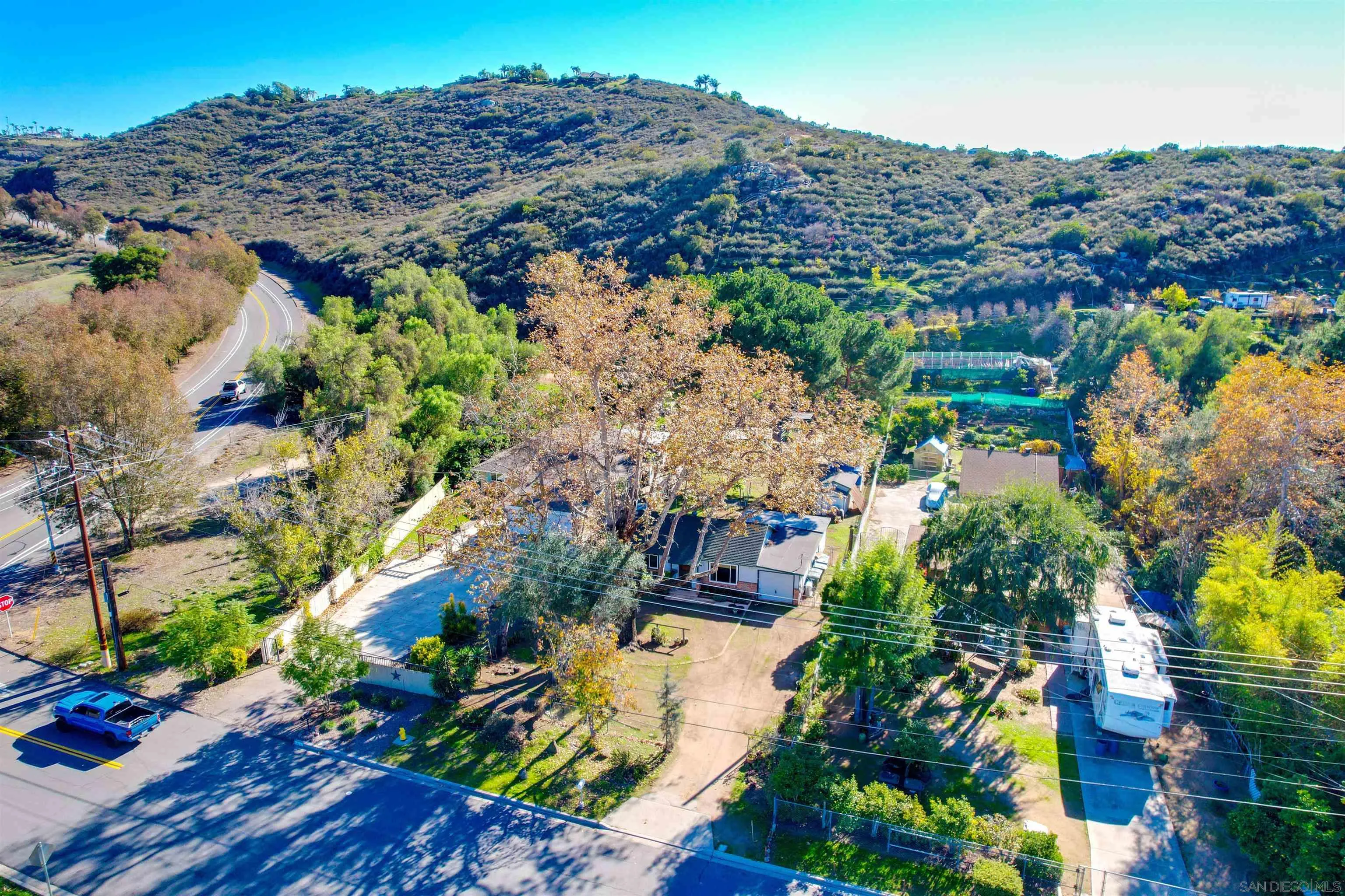 14153 Ezra Ln