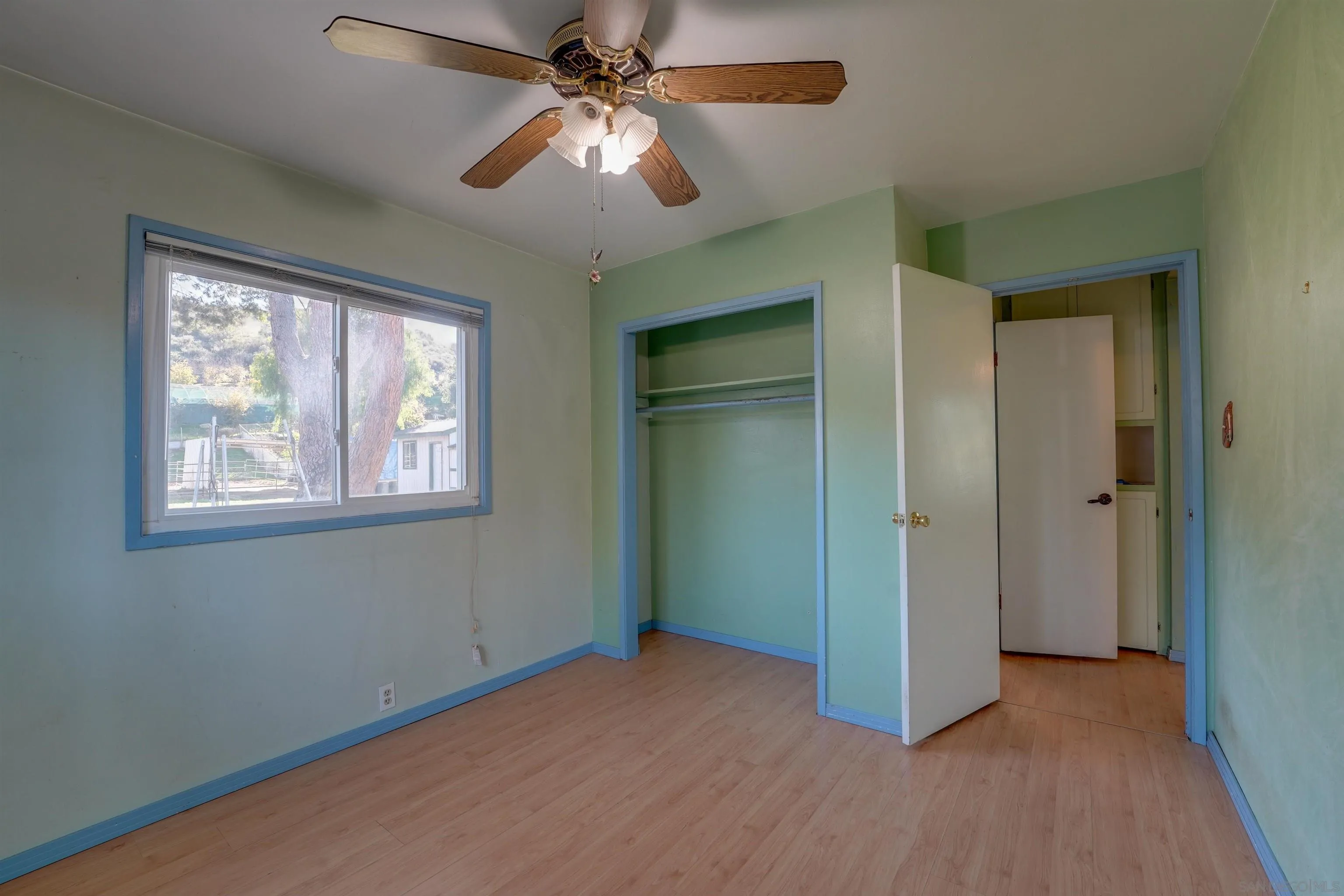 14153 Ezra Ln