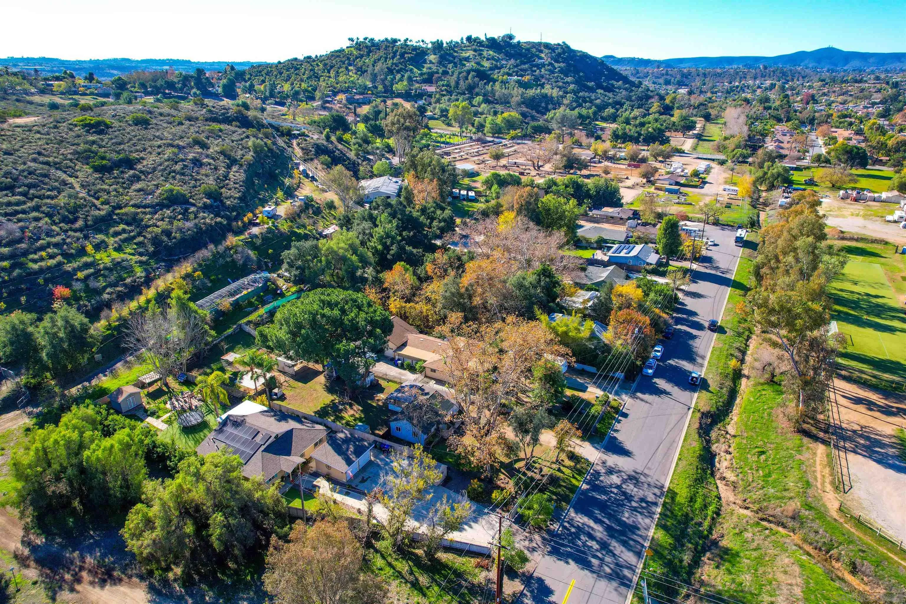 14153 Ezra Ln