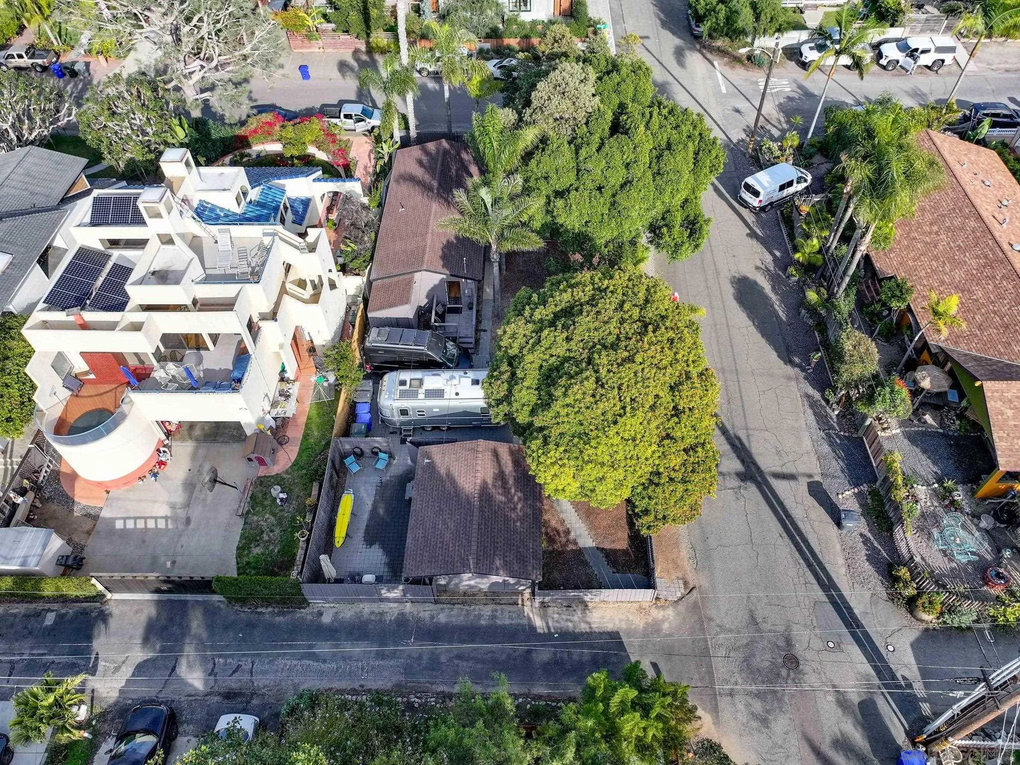 2386 Newport Avenue