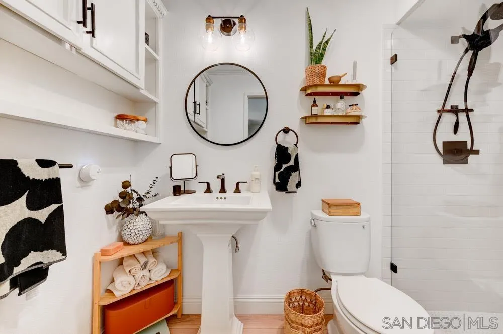 140 Walnut Ave. Unit 2d