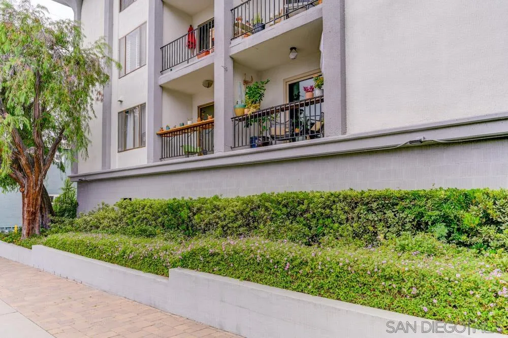 140 Walnut Ave. Unit 2d