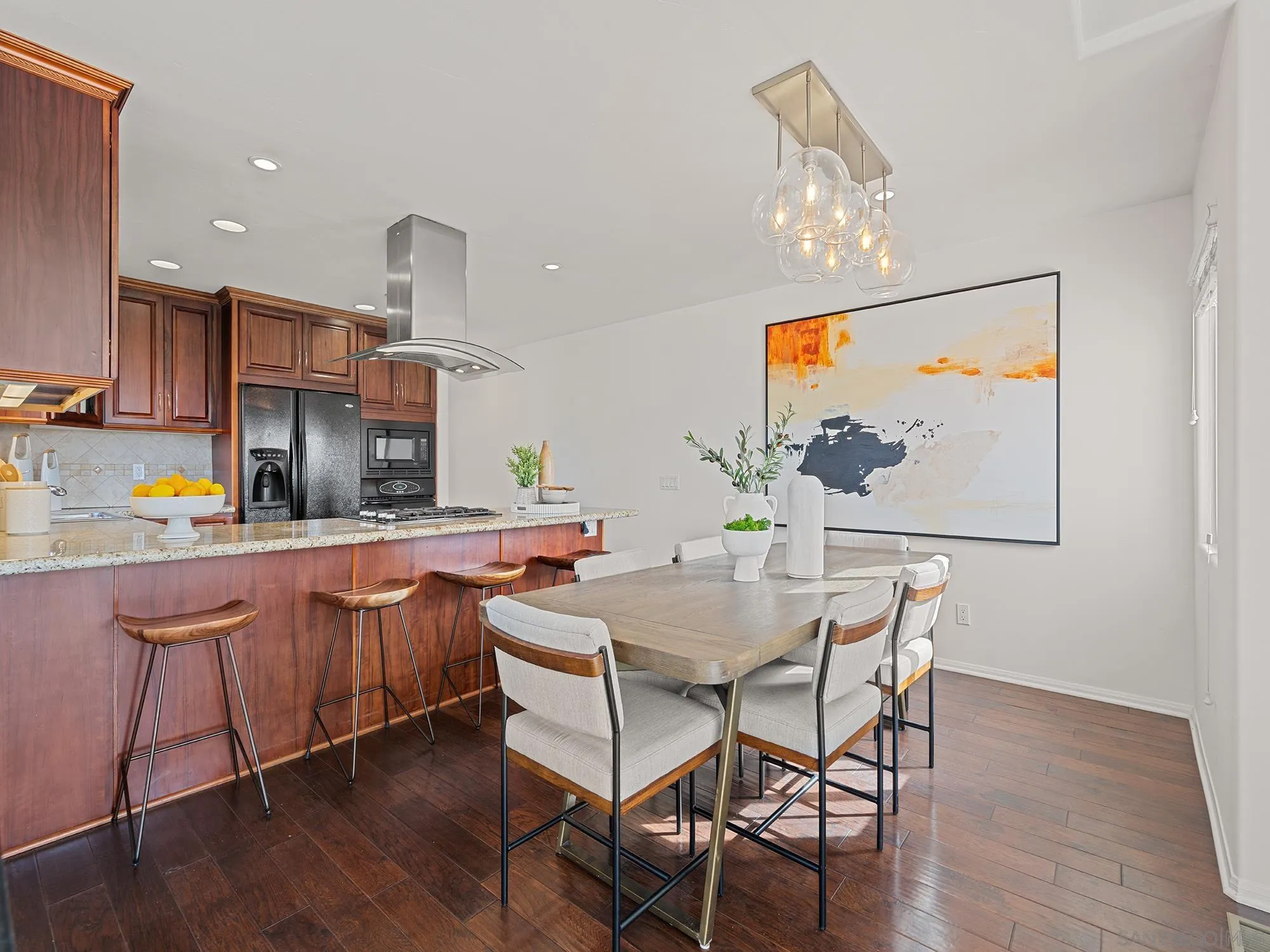 2265 Manchester Ave (and 2265a)