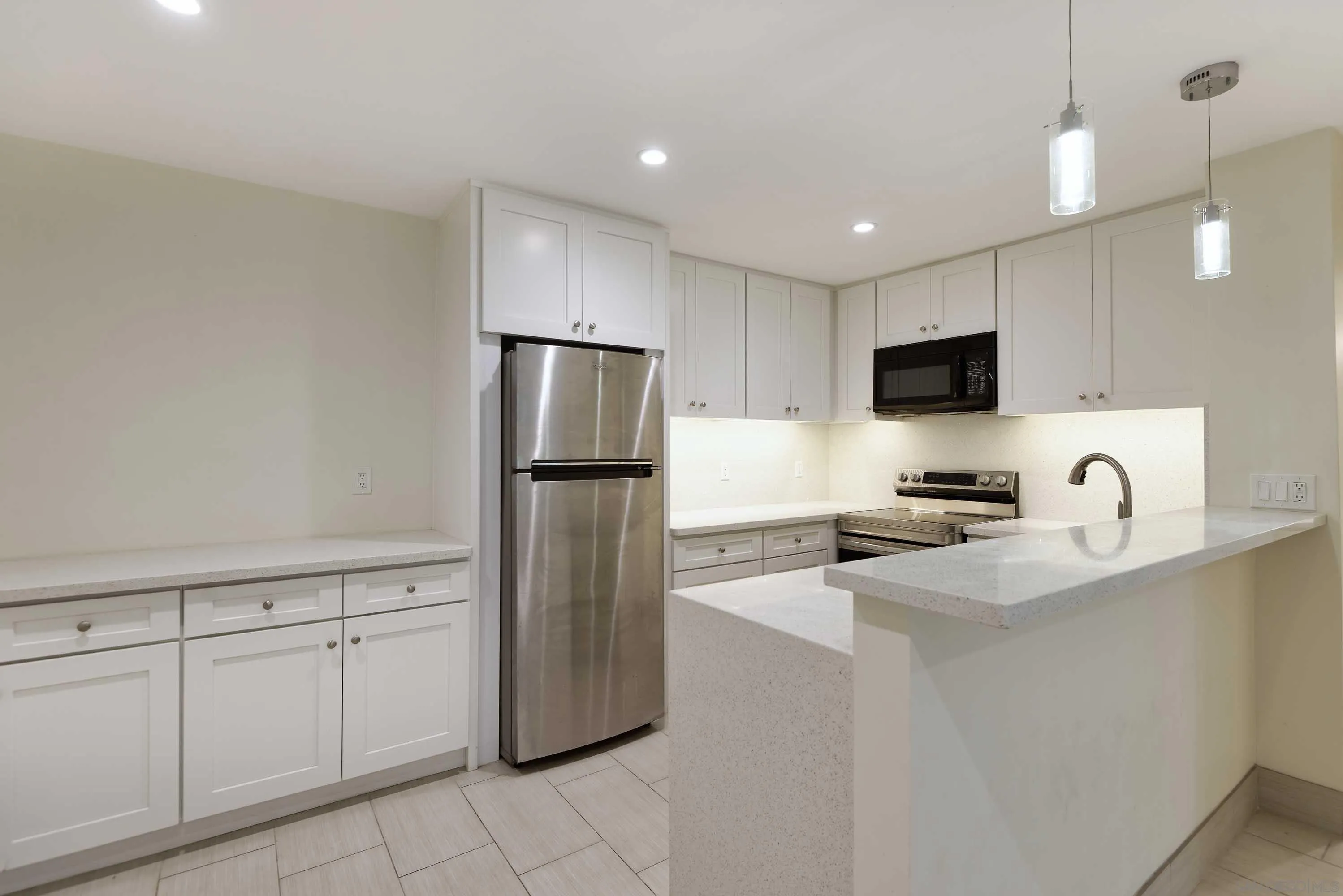 4600 Lamont St Unit 102