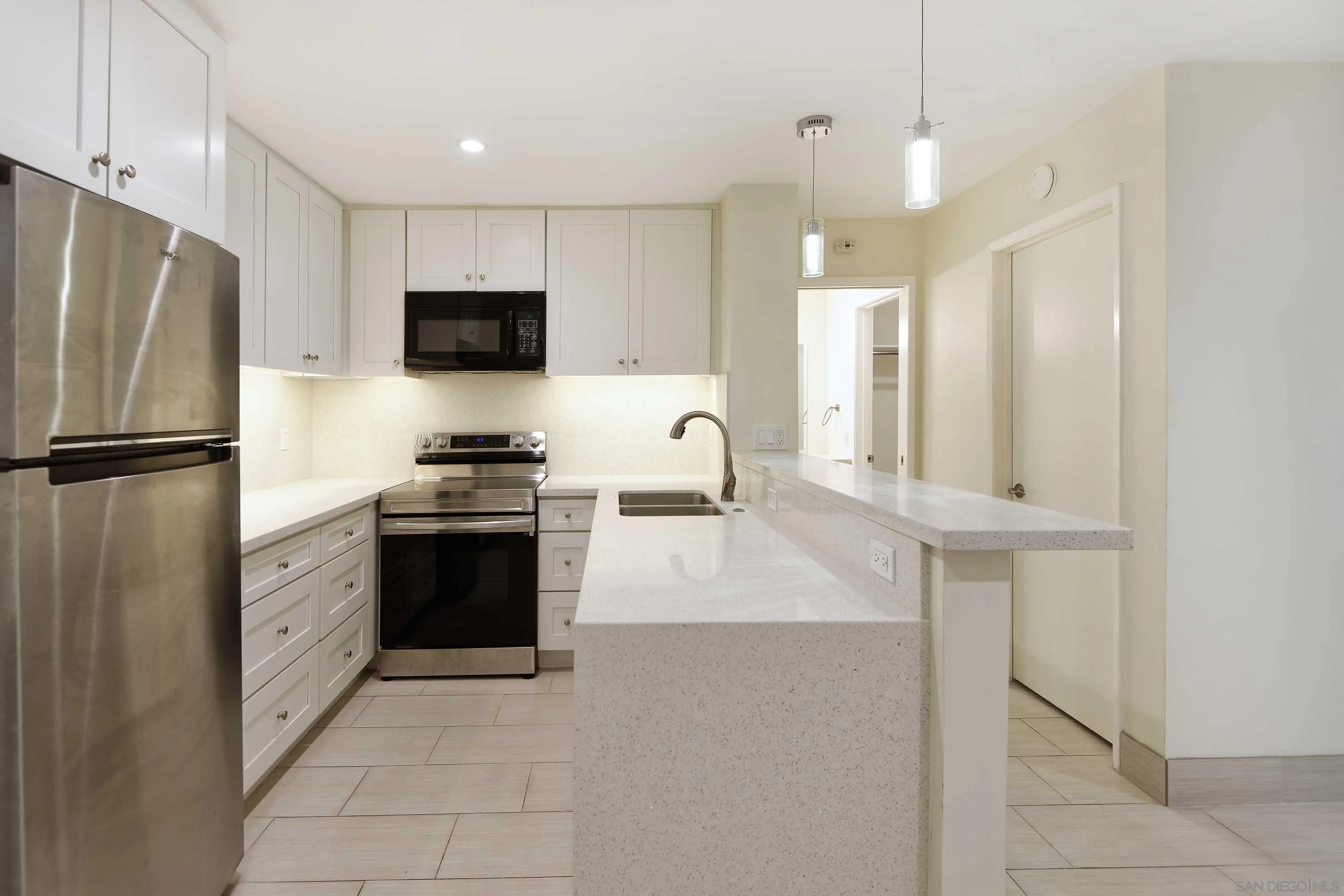 4600 Lamont St Unit 102