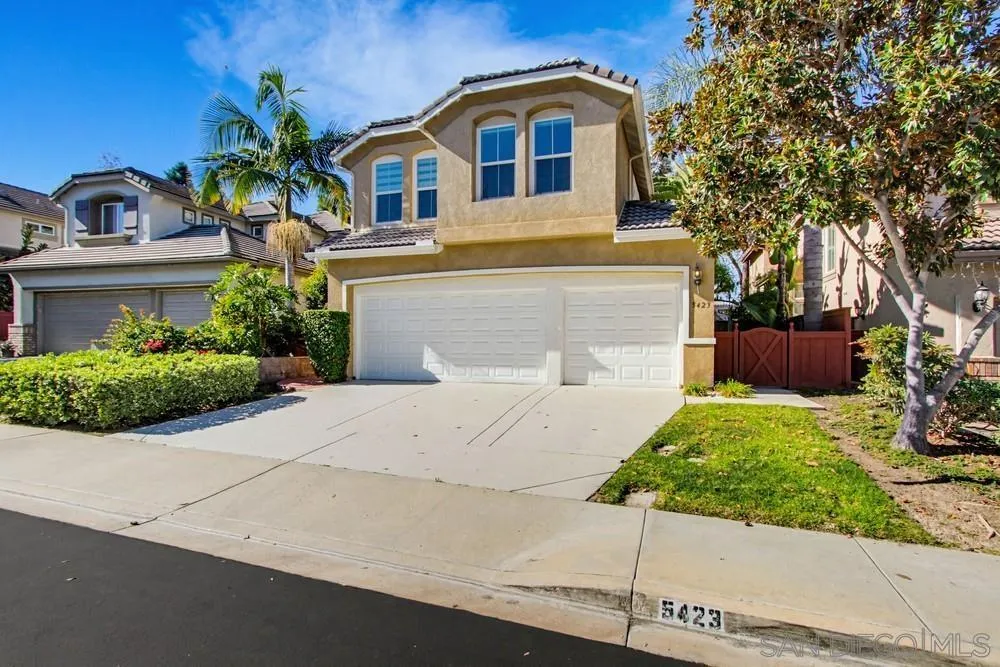 5423 Foxtail Loop