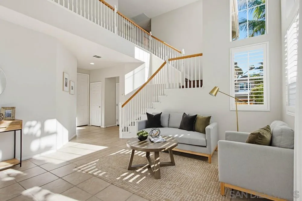 5423 Foxtail Loop