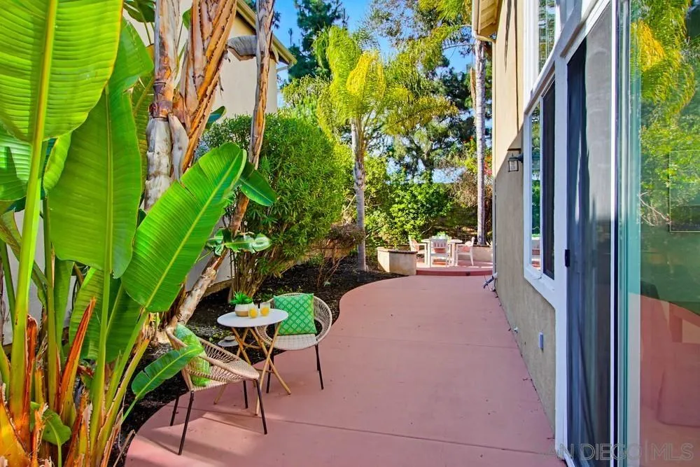 5423 Foxtail Loop